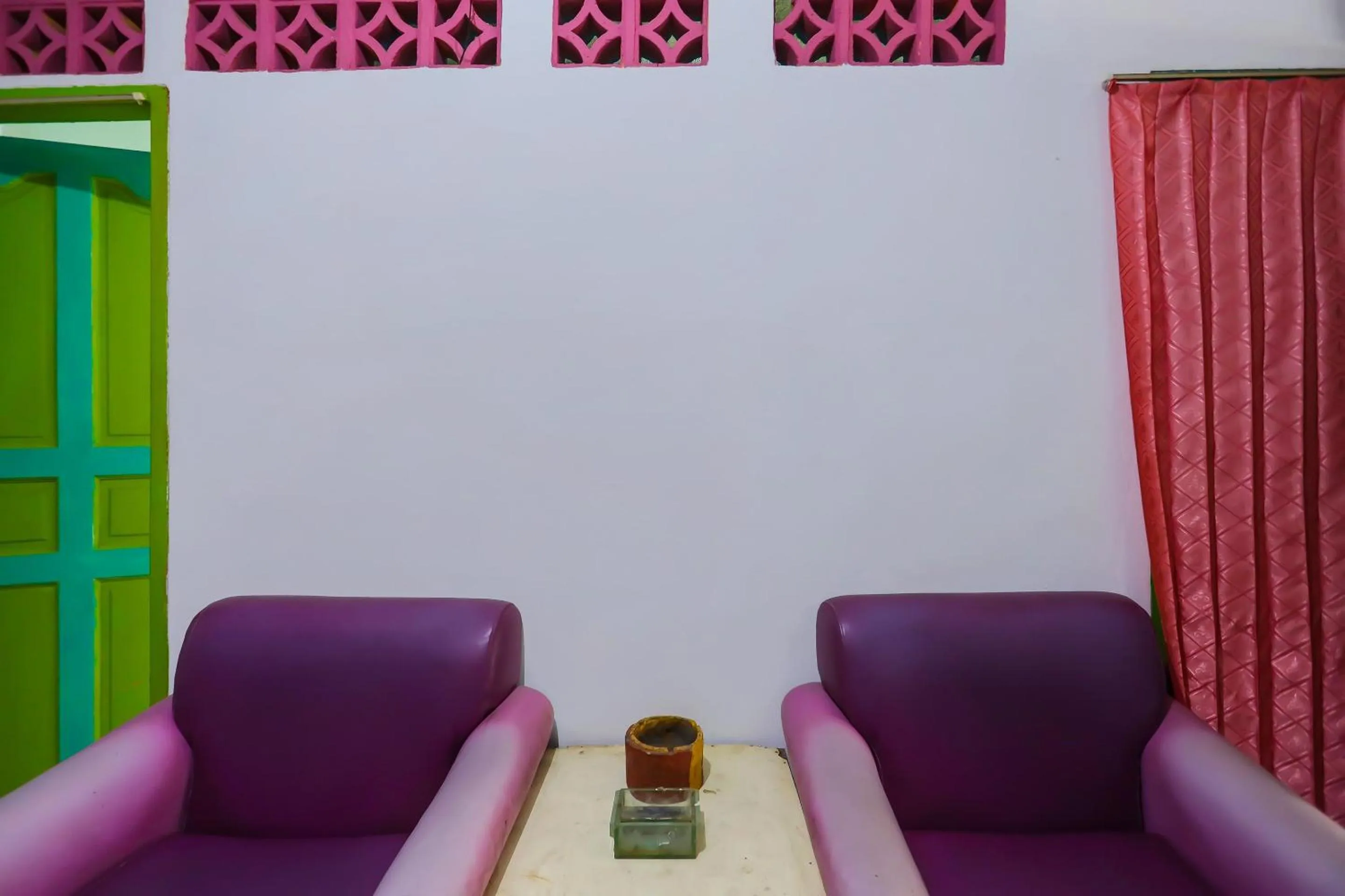 Lobby or reception in Hotel O Homestay Bude Sri