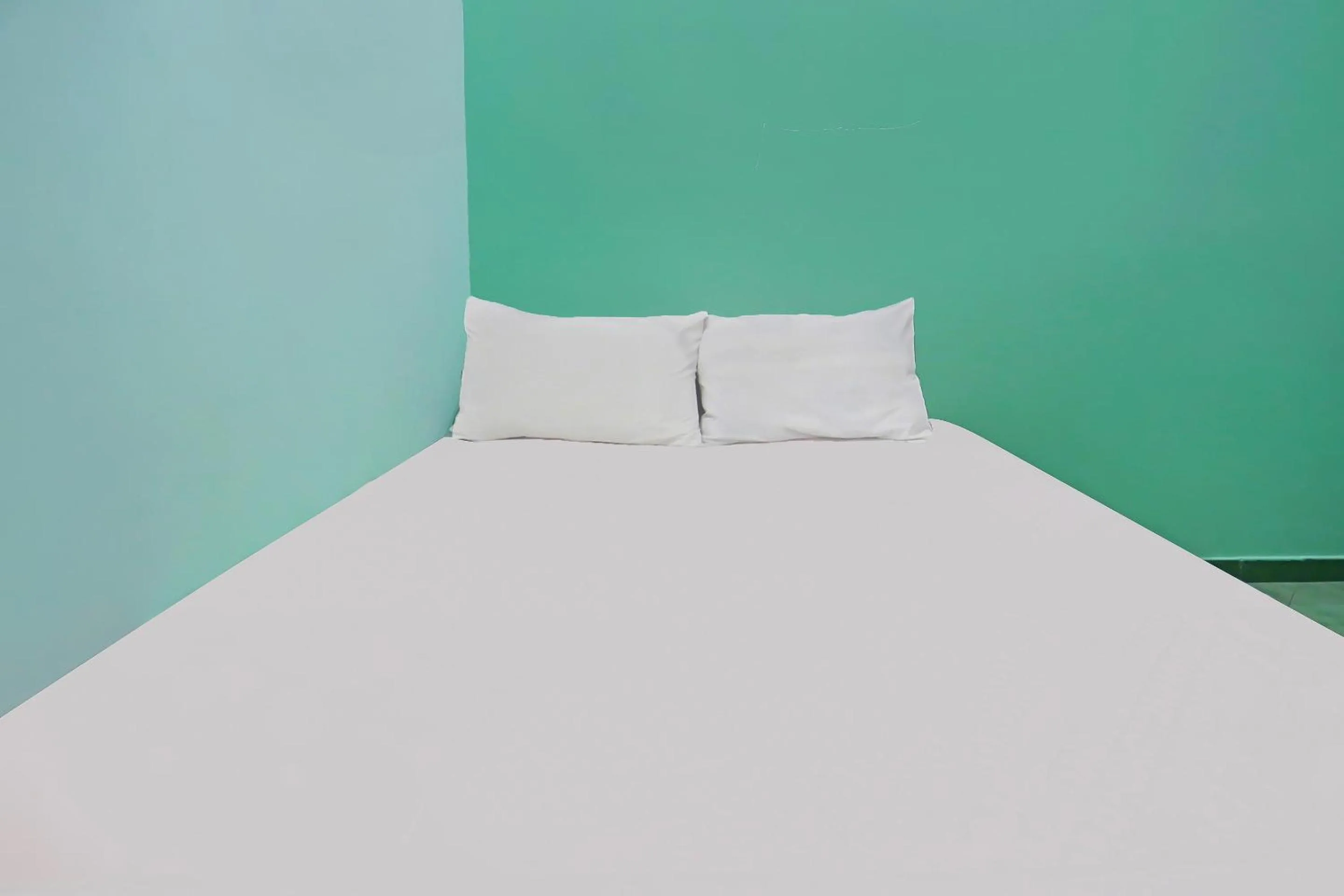 Bedroom, Bed in Hotel O Homestay Bude Sri