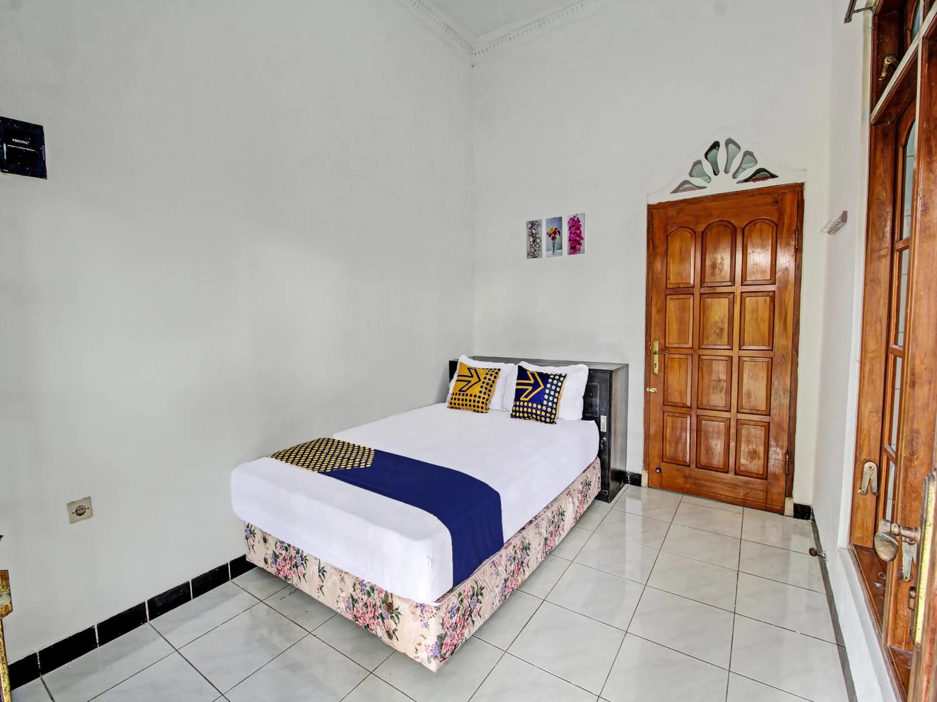Bedroom, Bed in Hotel O Chikam House Syariah