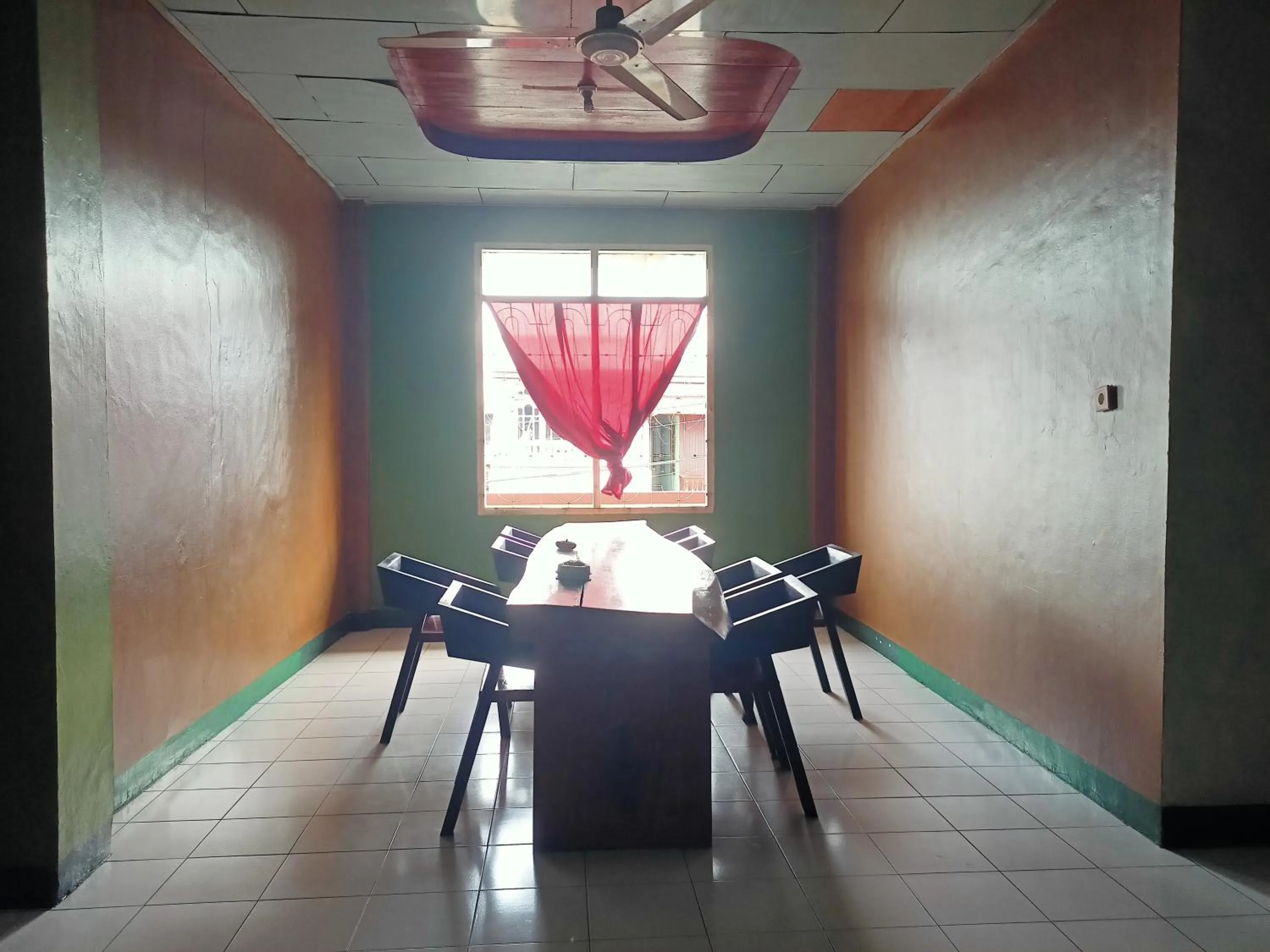 Dining area in Hotel O Syariah Sumber Mulya NunukanNearAlun - Alun Kota Nunukan