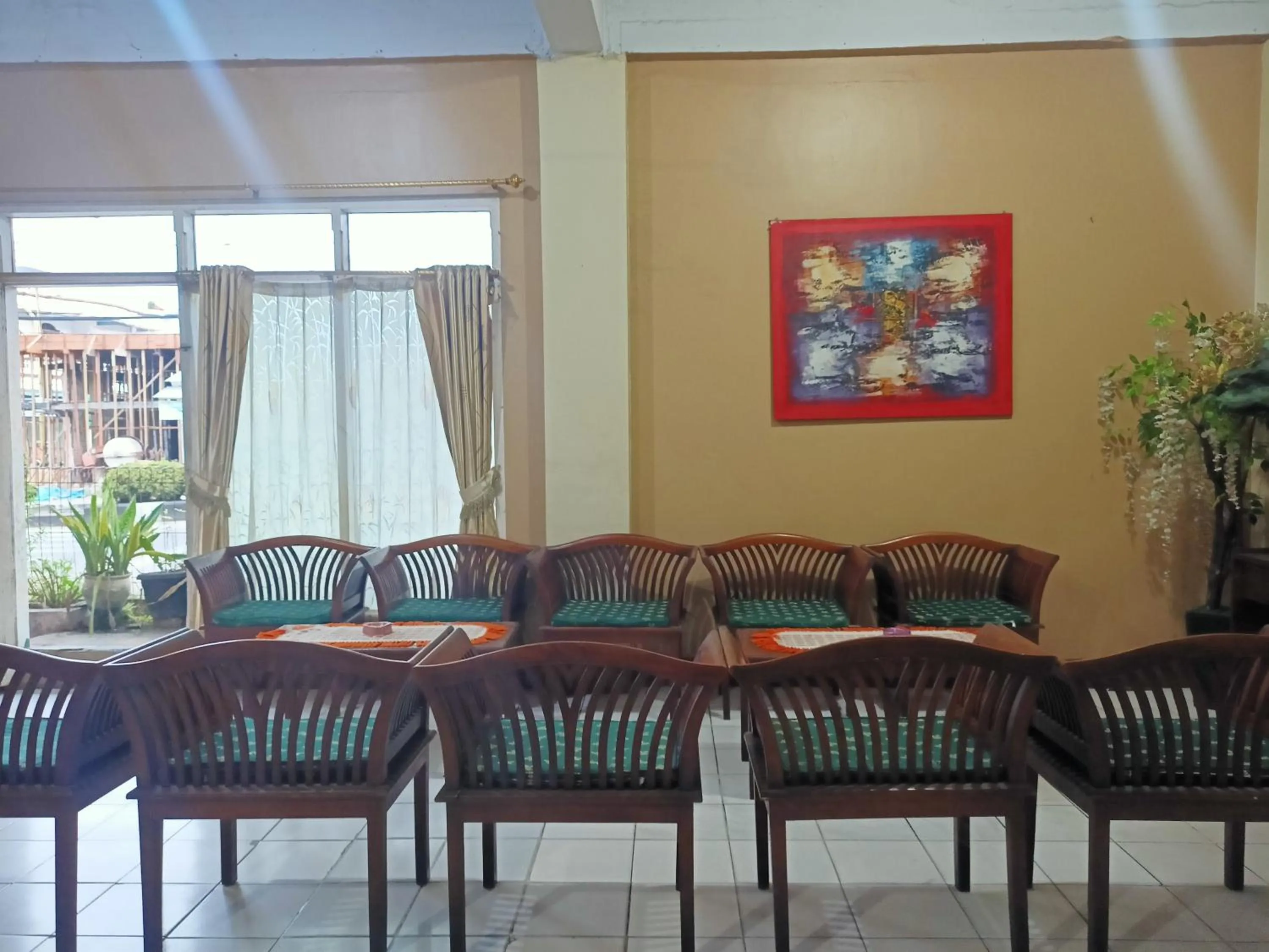 Lobby or reception in Hotel O Syariah Sumber Mulya NunukanNearAlun - Alun Kota Nunukan