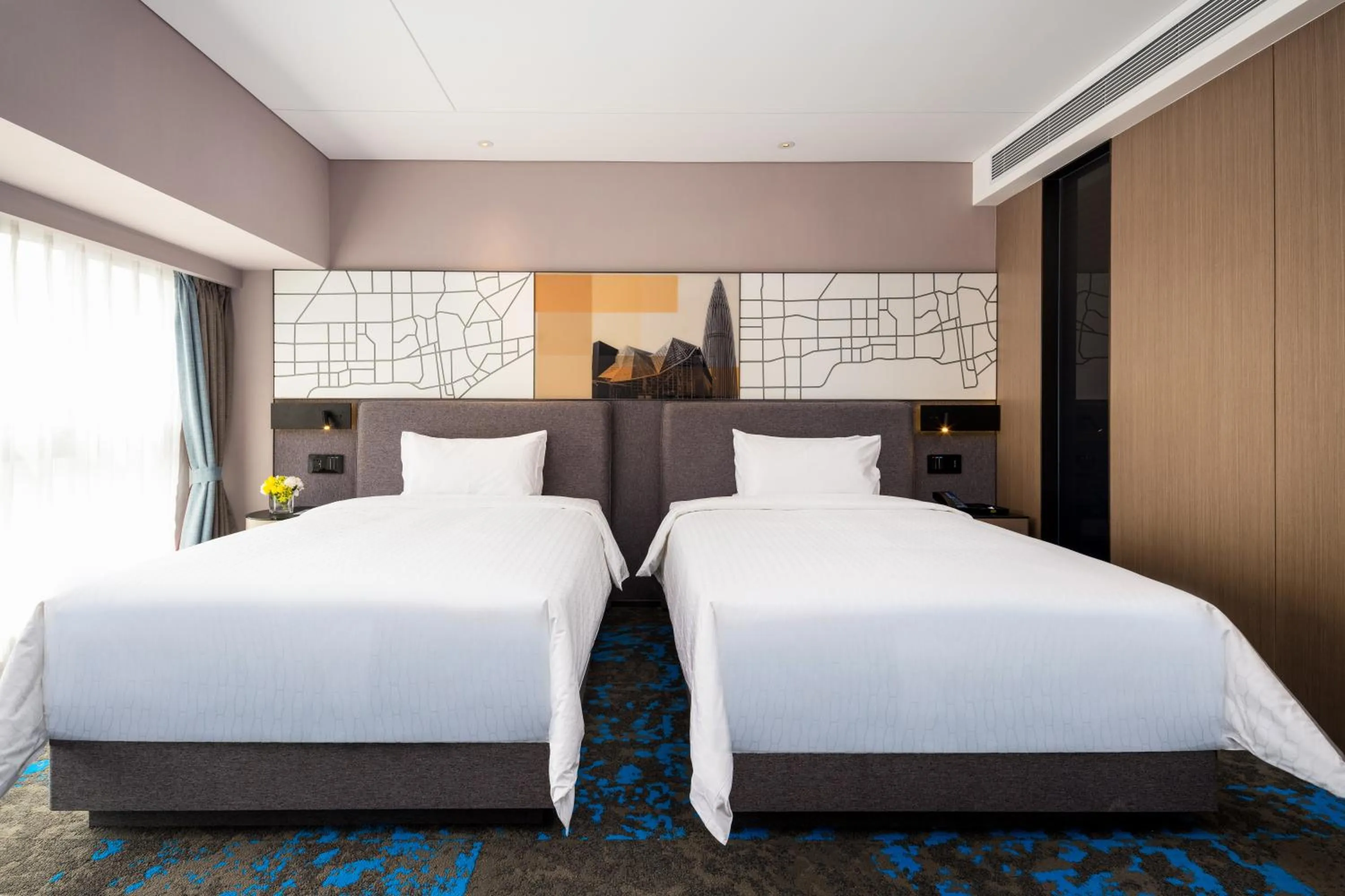 Bed in Hampton by Hilton Shenzhen Dongmen