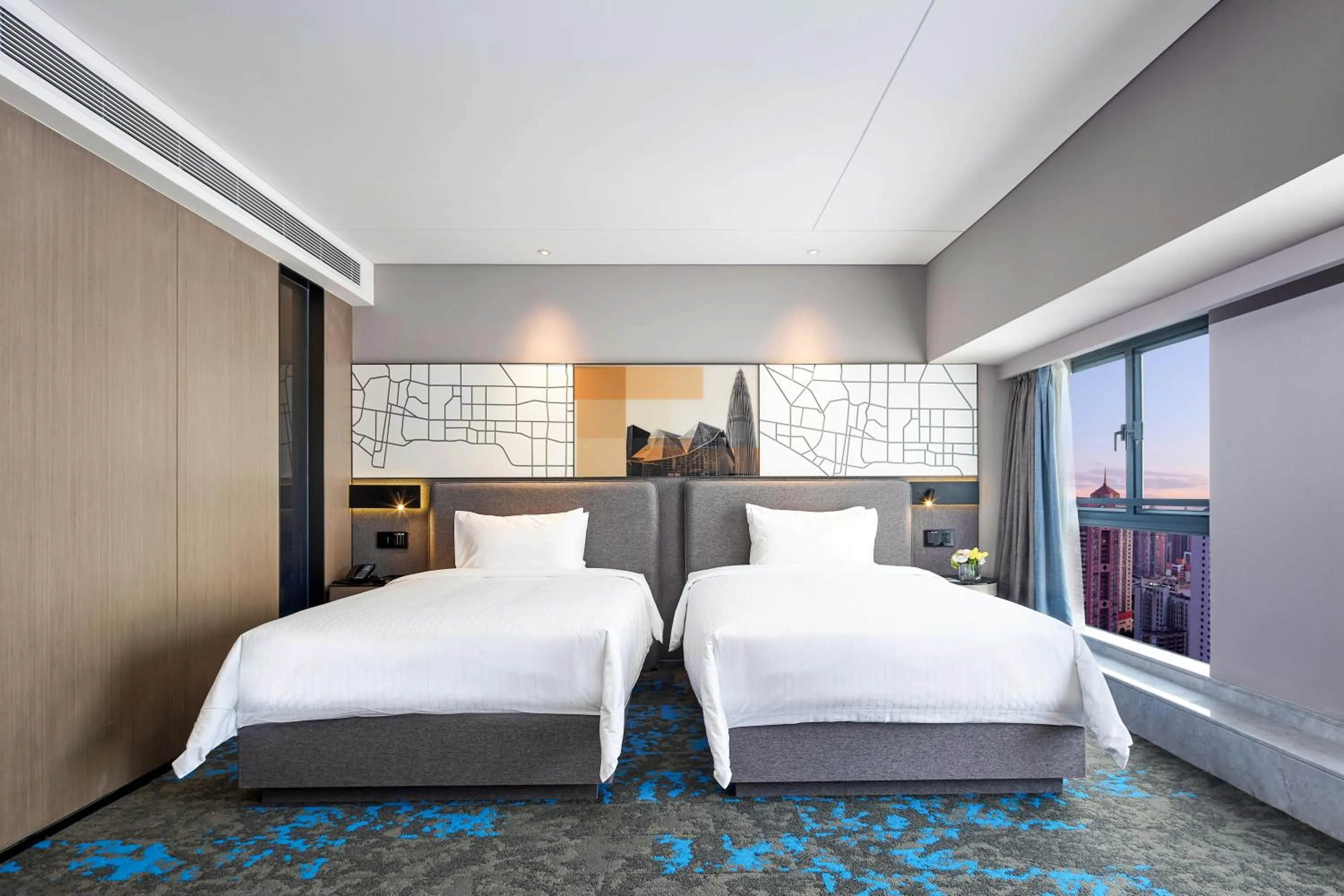 Bed in Hampton by Hilton Shenzhen Dongmen