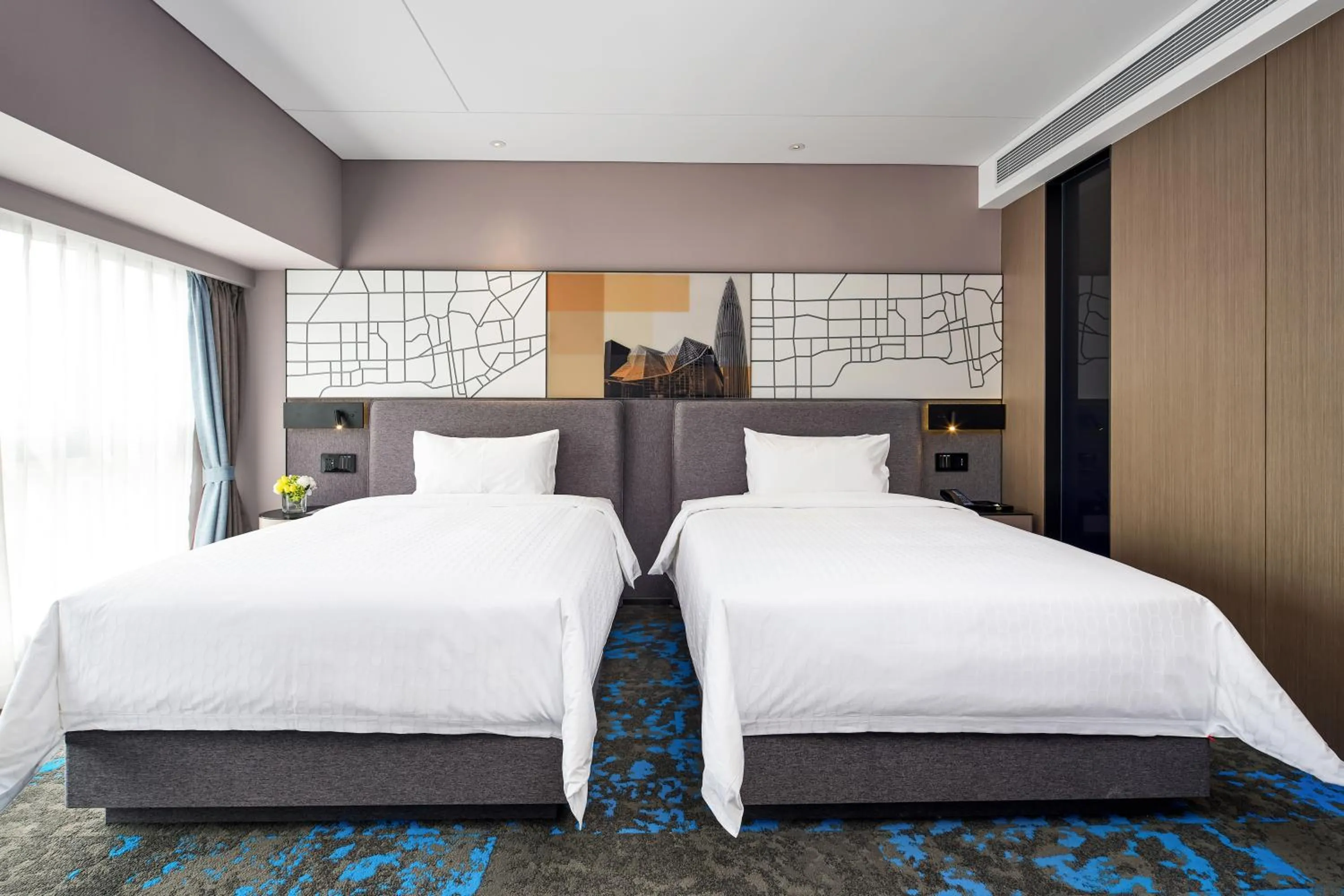 Bed in Hampton by Hilton Shenzhen Dongmen