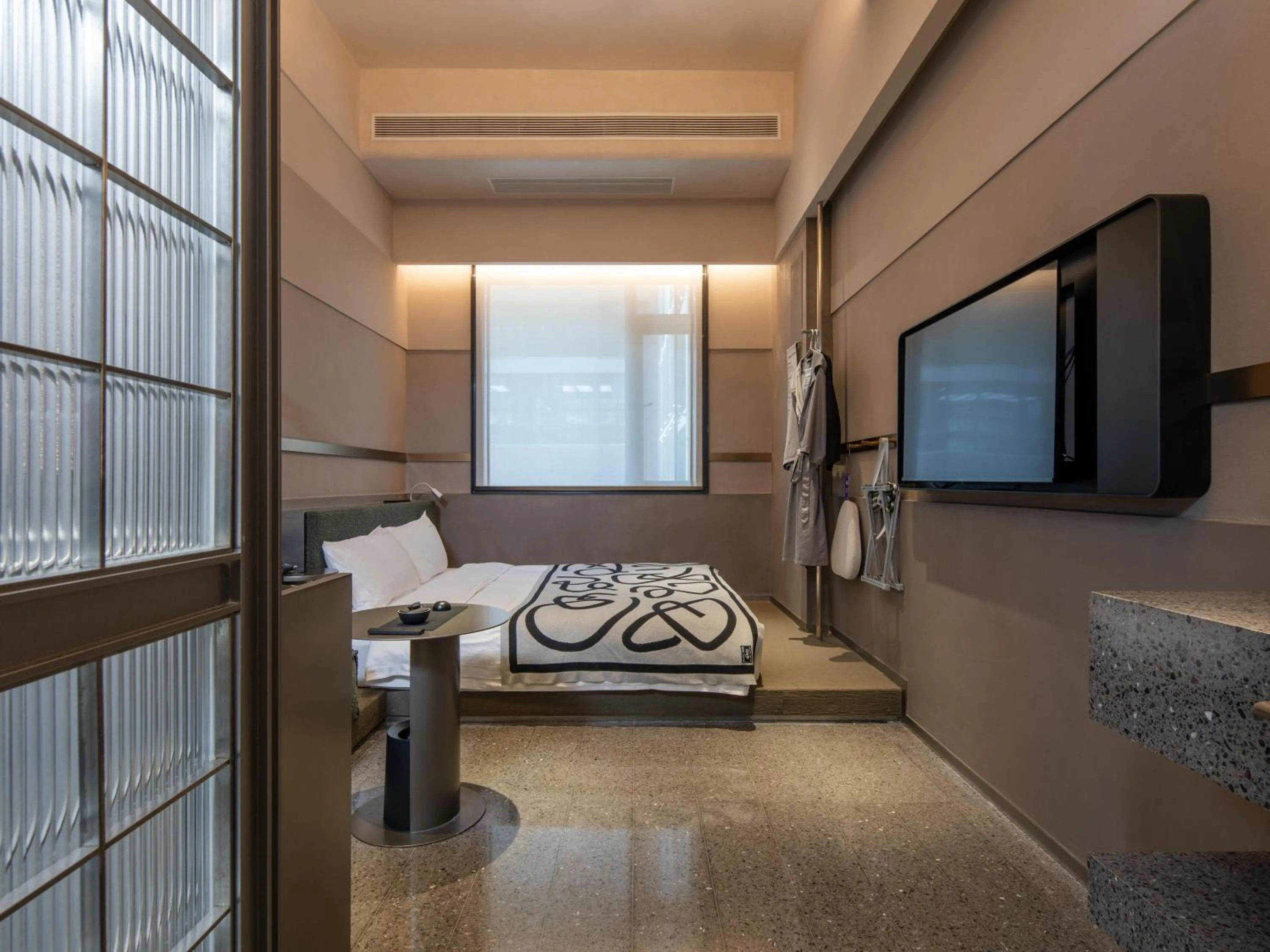 Bed in NOA Hotel SHENZHEN LUOHU