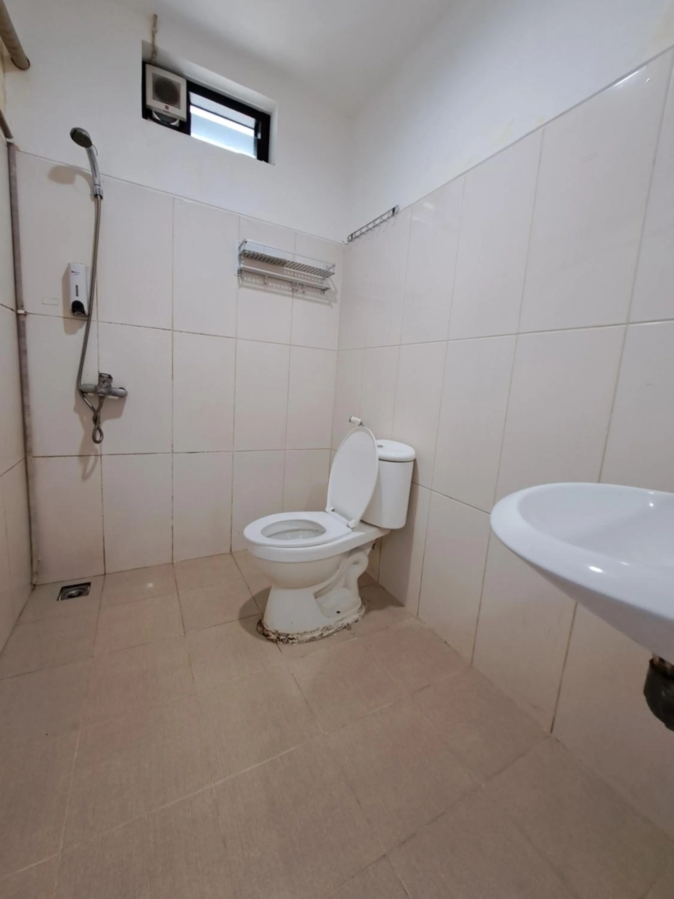 Bathroom in Pillow Guest House