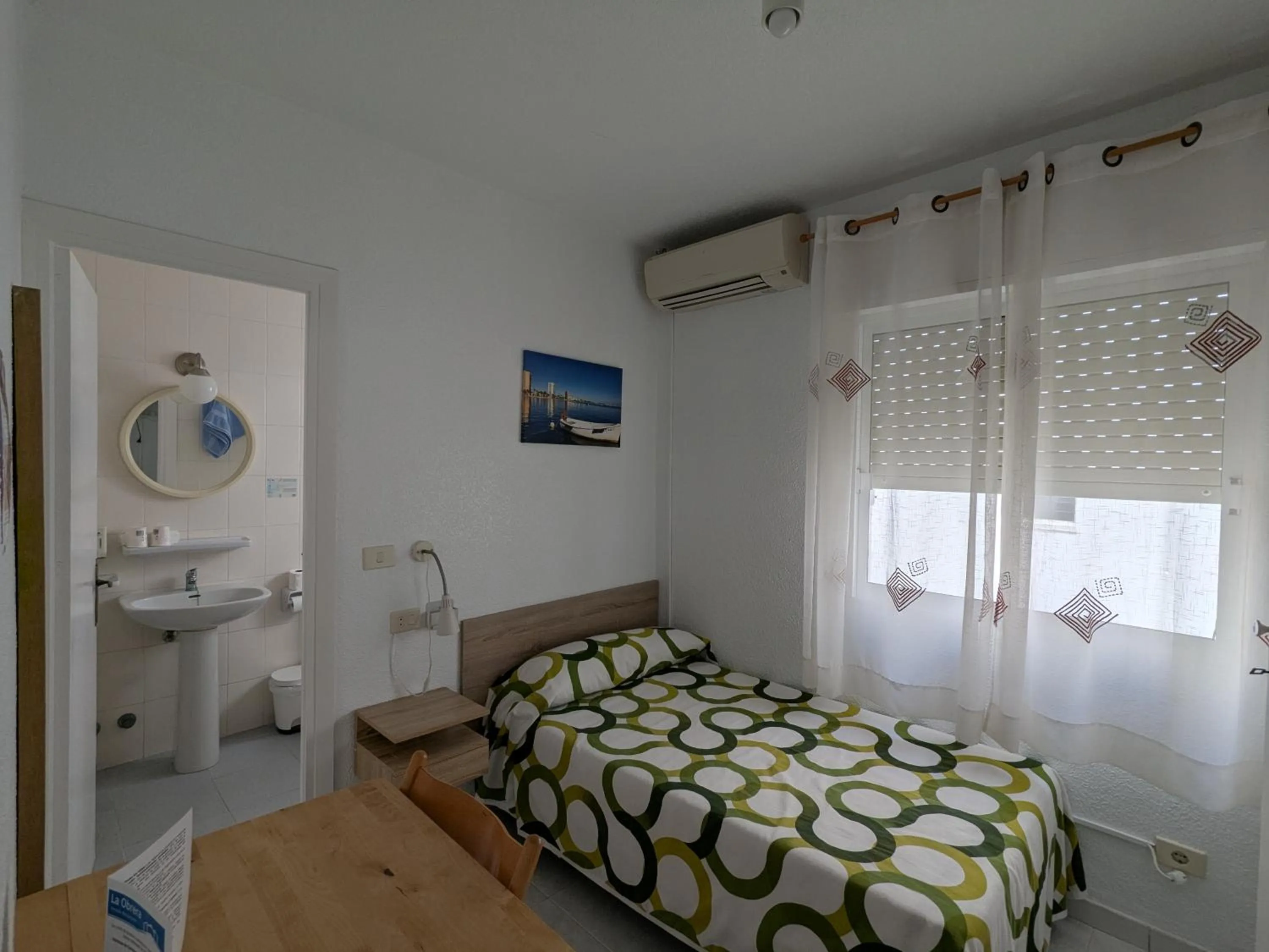 Bedroom, Bed in La Obrera