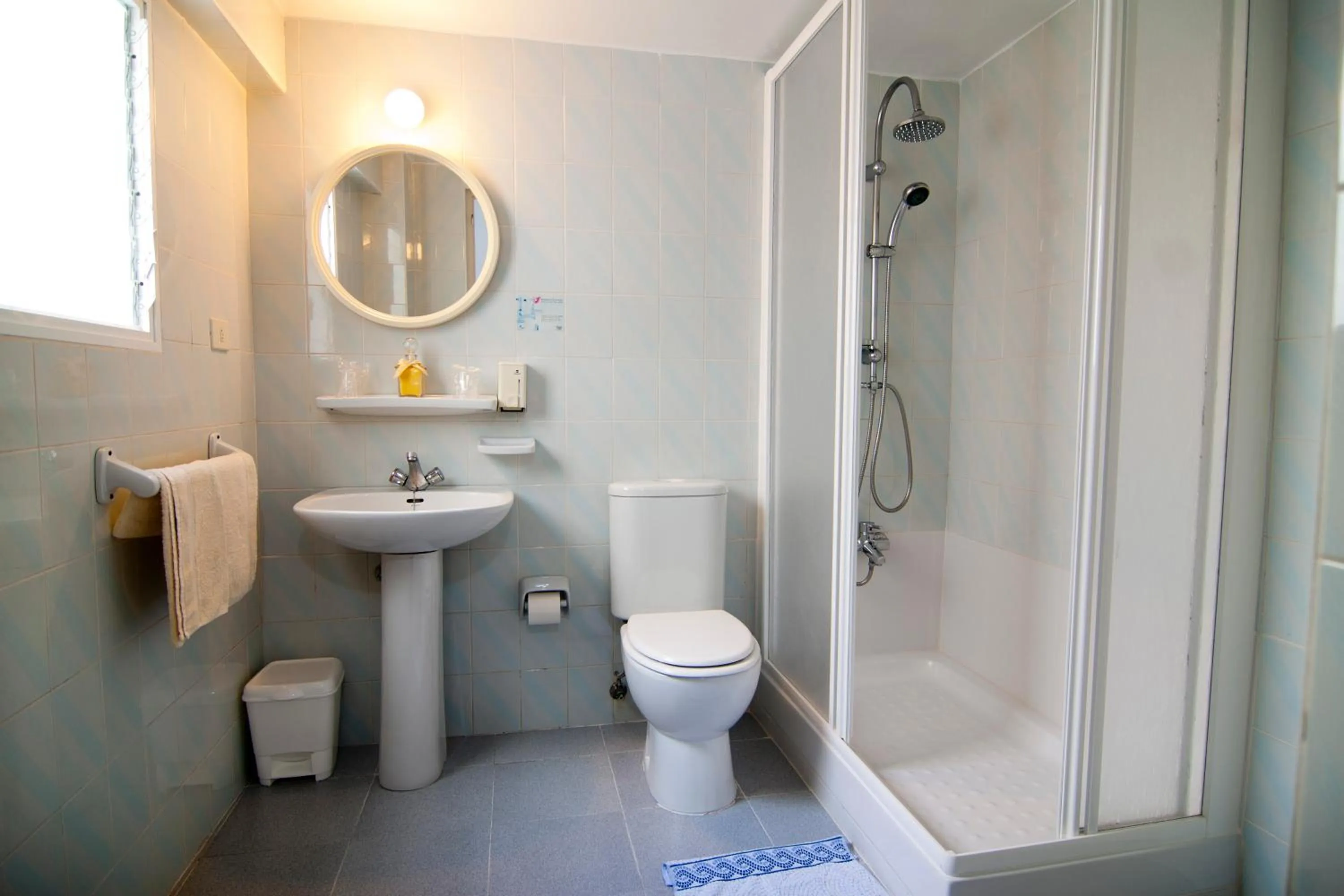 Bathroom in La Obrera