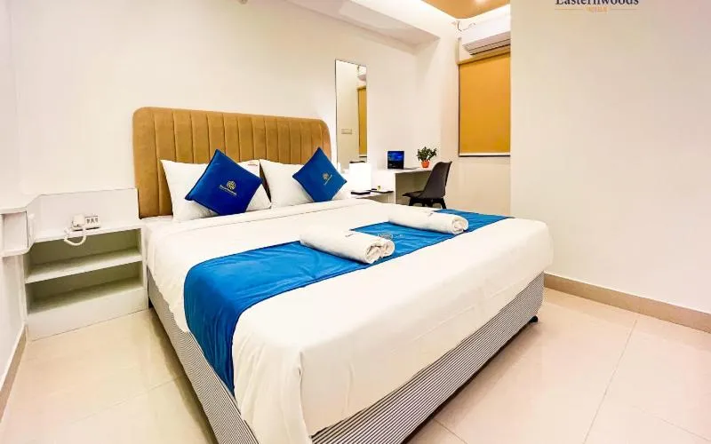 Bed in Easternwoods Hotels