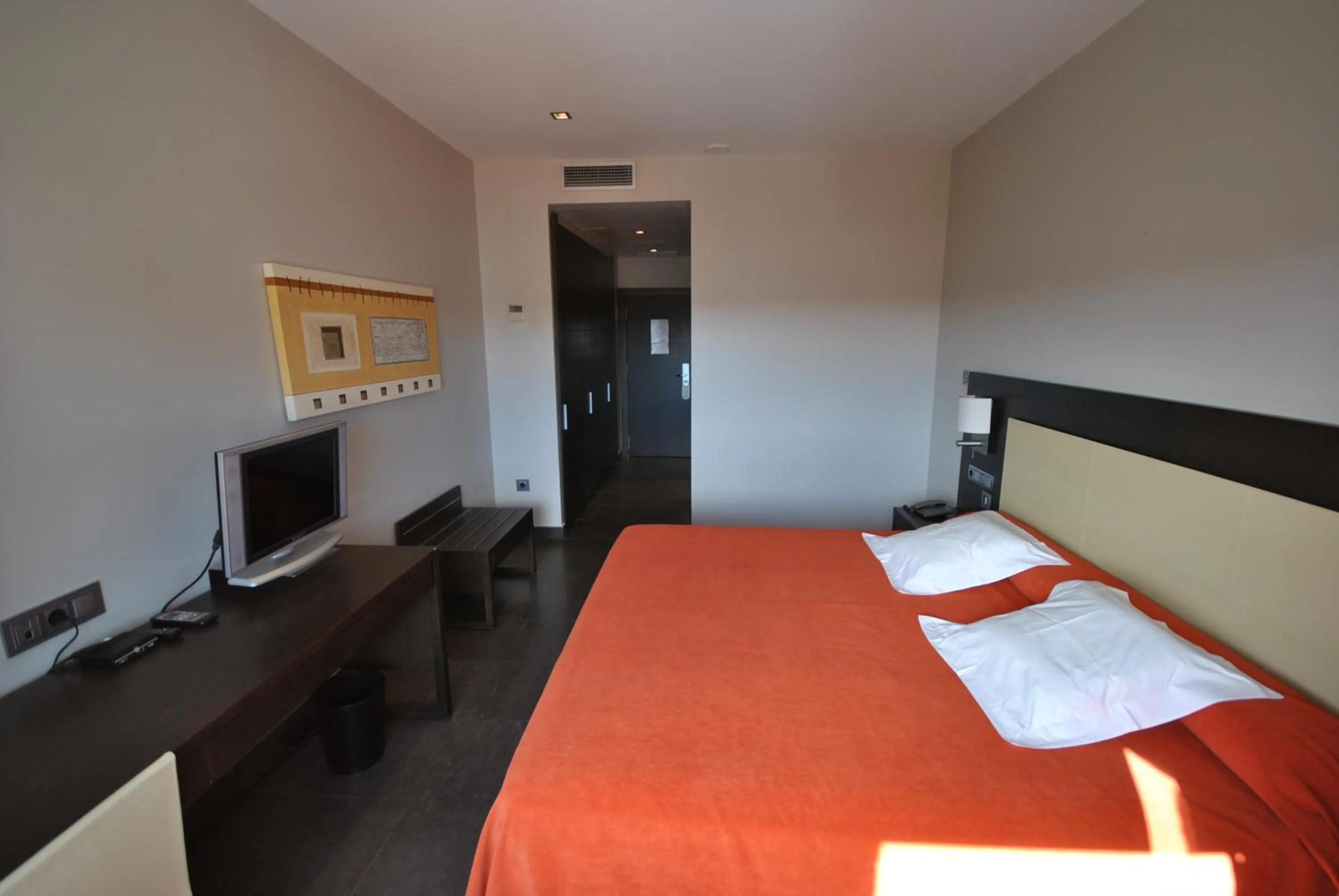 Photo of the whole room, Bed in Hotel Hyltor