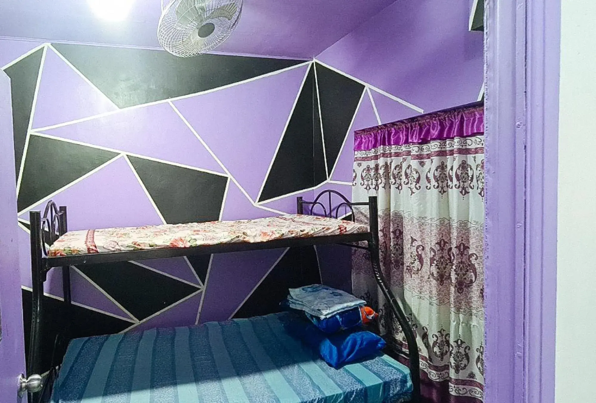 Superior Double Room in Yuzon Bedspace Transient Home & Staycation Superior Double Room in Yuzon Bedspace Transient Home & Staycation