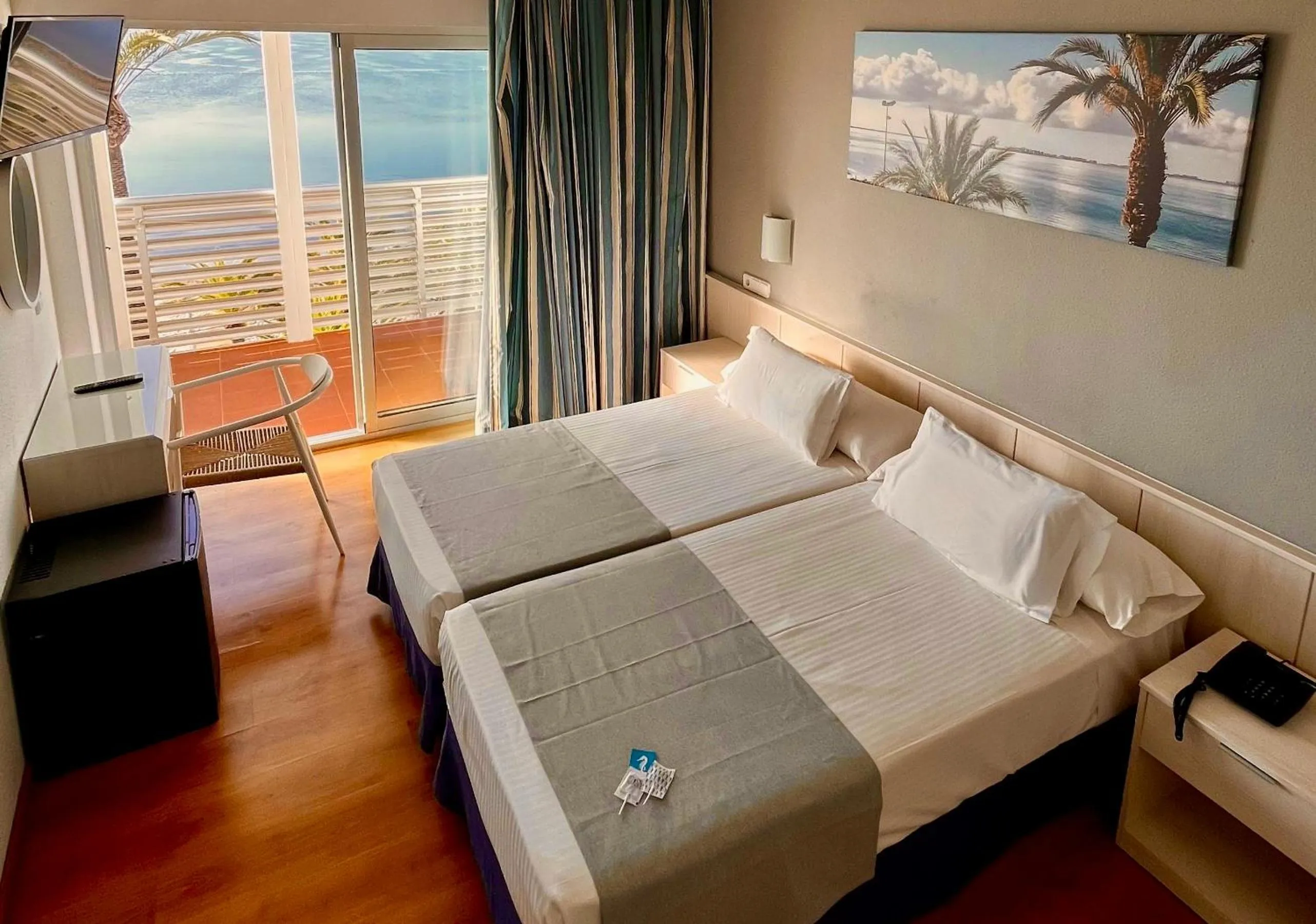 Bed in Hotel Neptuno