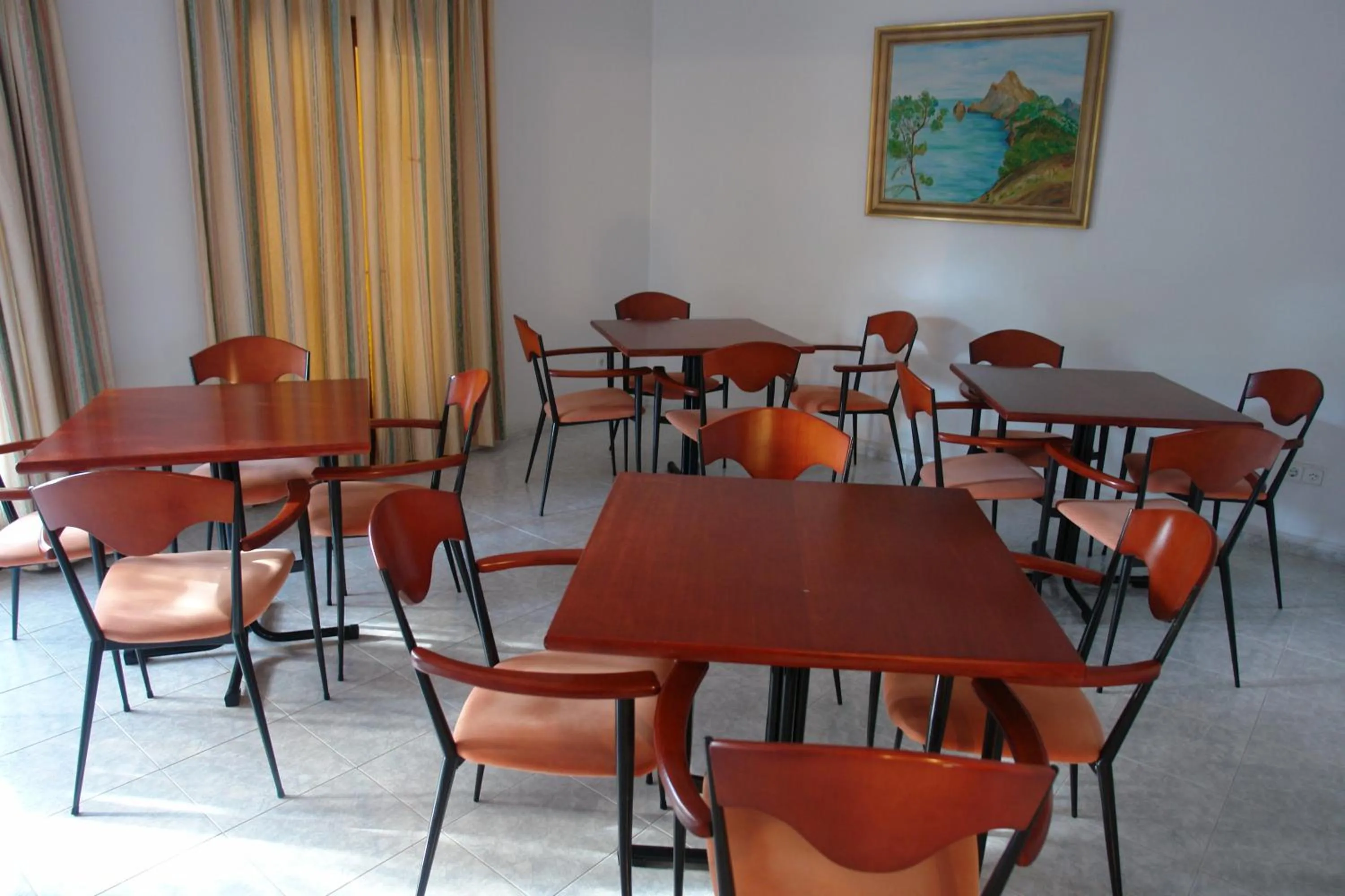 Restaurant/places to eat in Hostal San Francisco