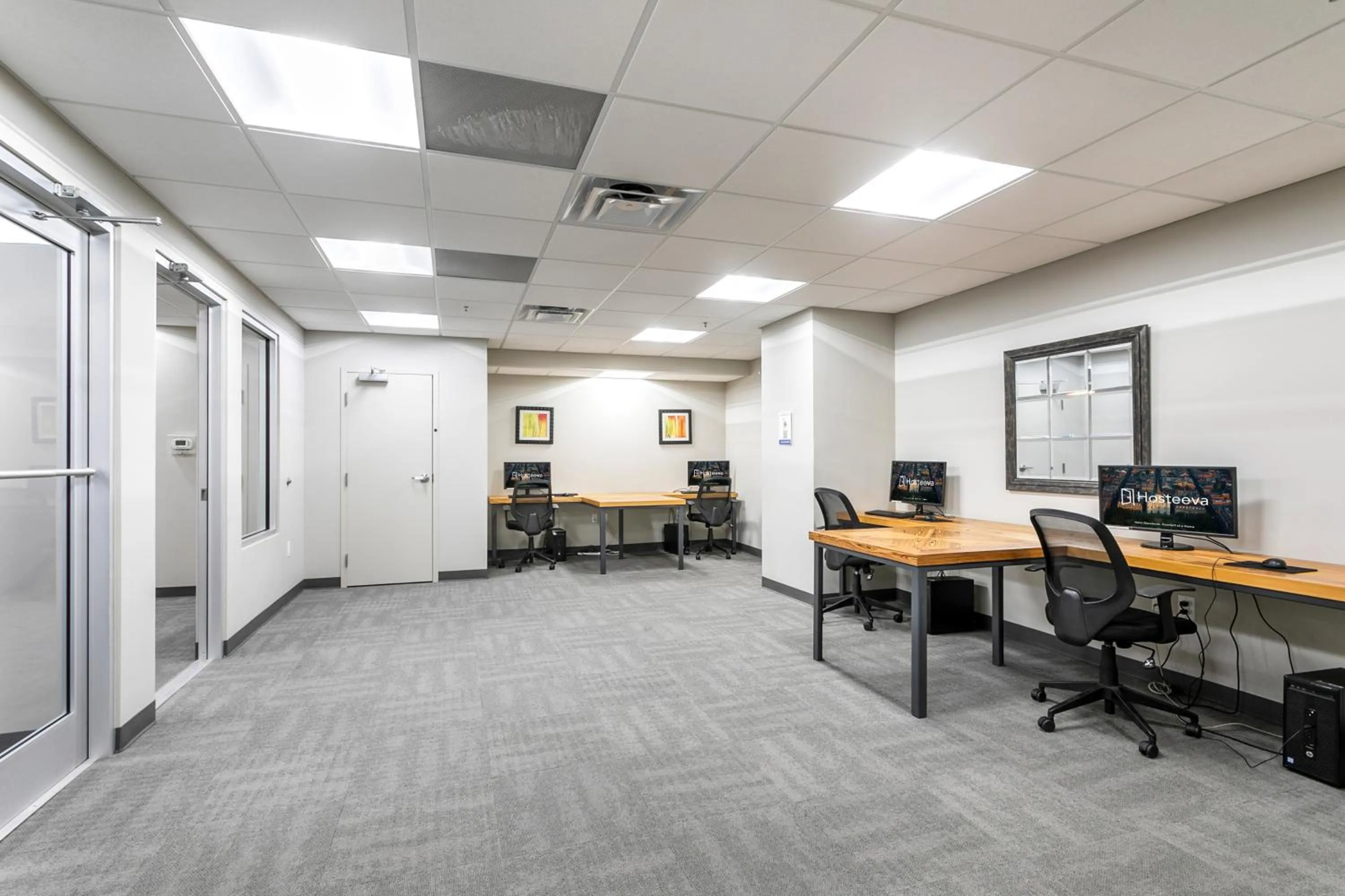 Meeting/conference room in Stylish Condo with Game Room in New Orleans