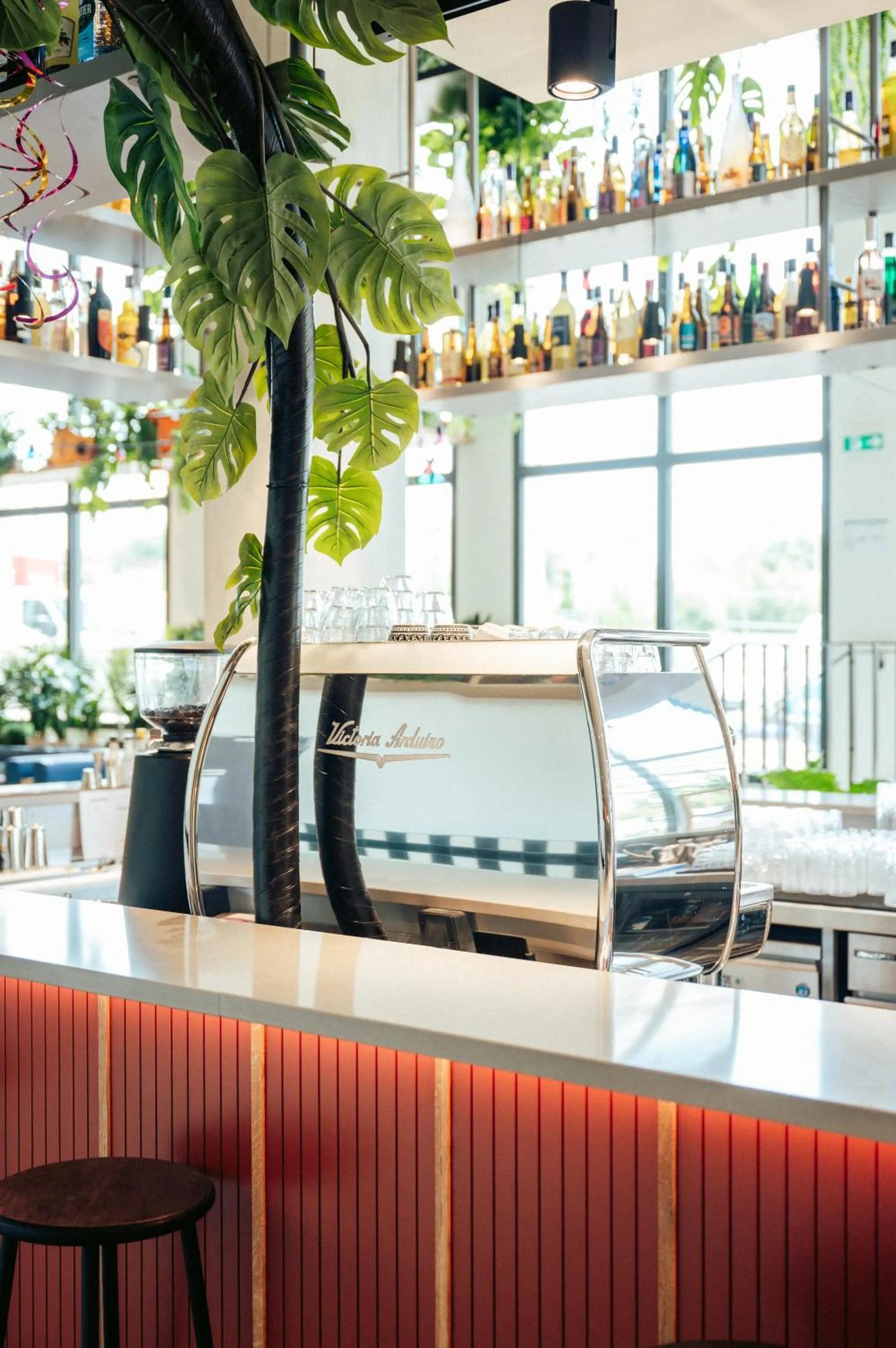 Lounge or bar in JOST Hotel Montpellier Centre St Roch