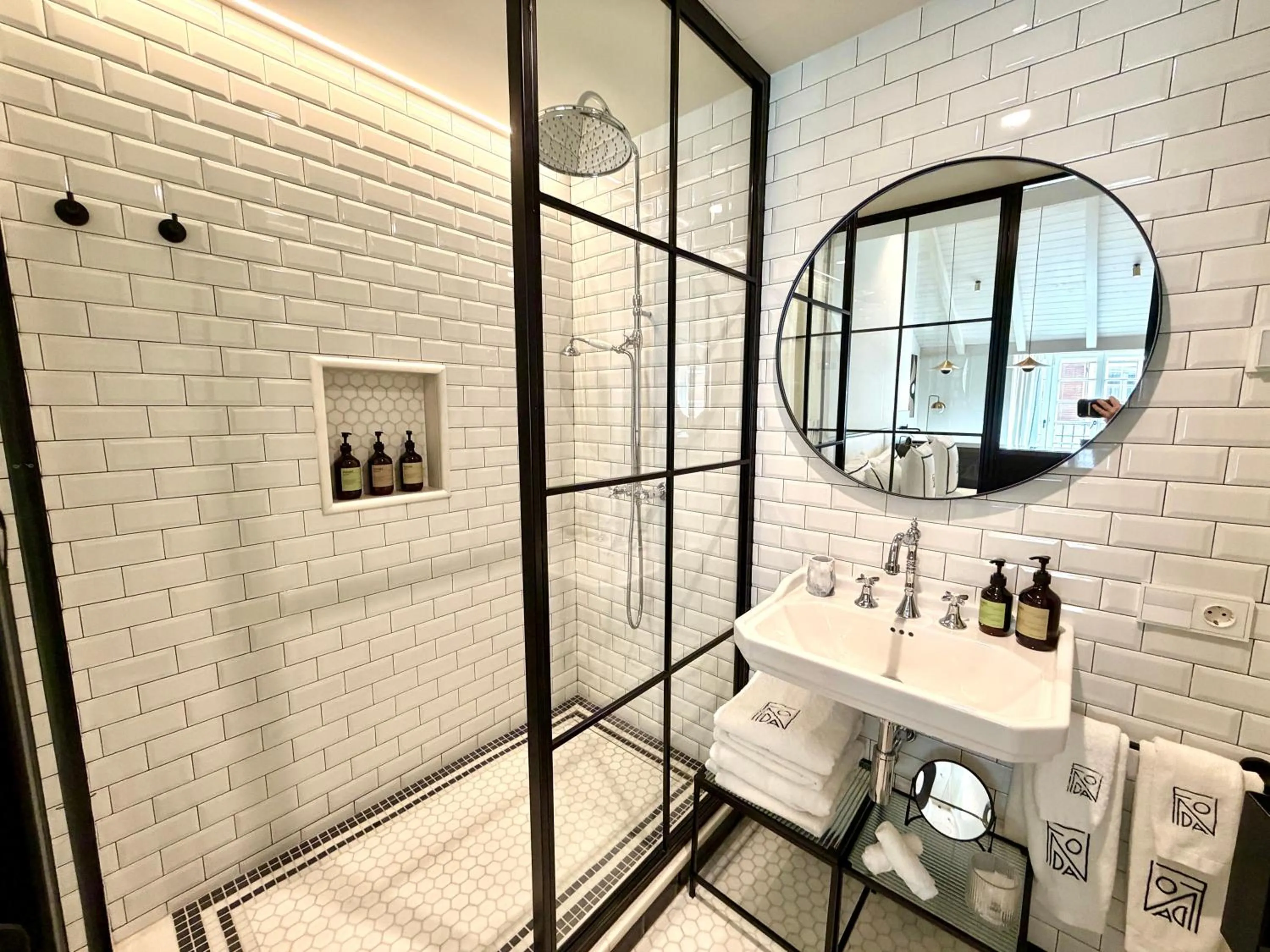 Bathroom in La Fonda Heritage Hotel Luxury, Relais & Châteaux