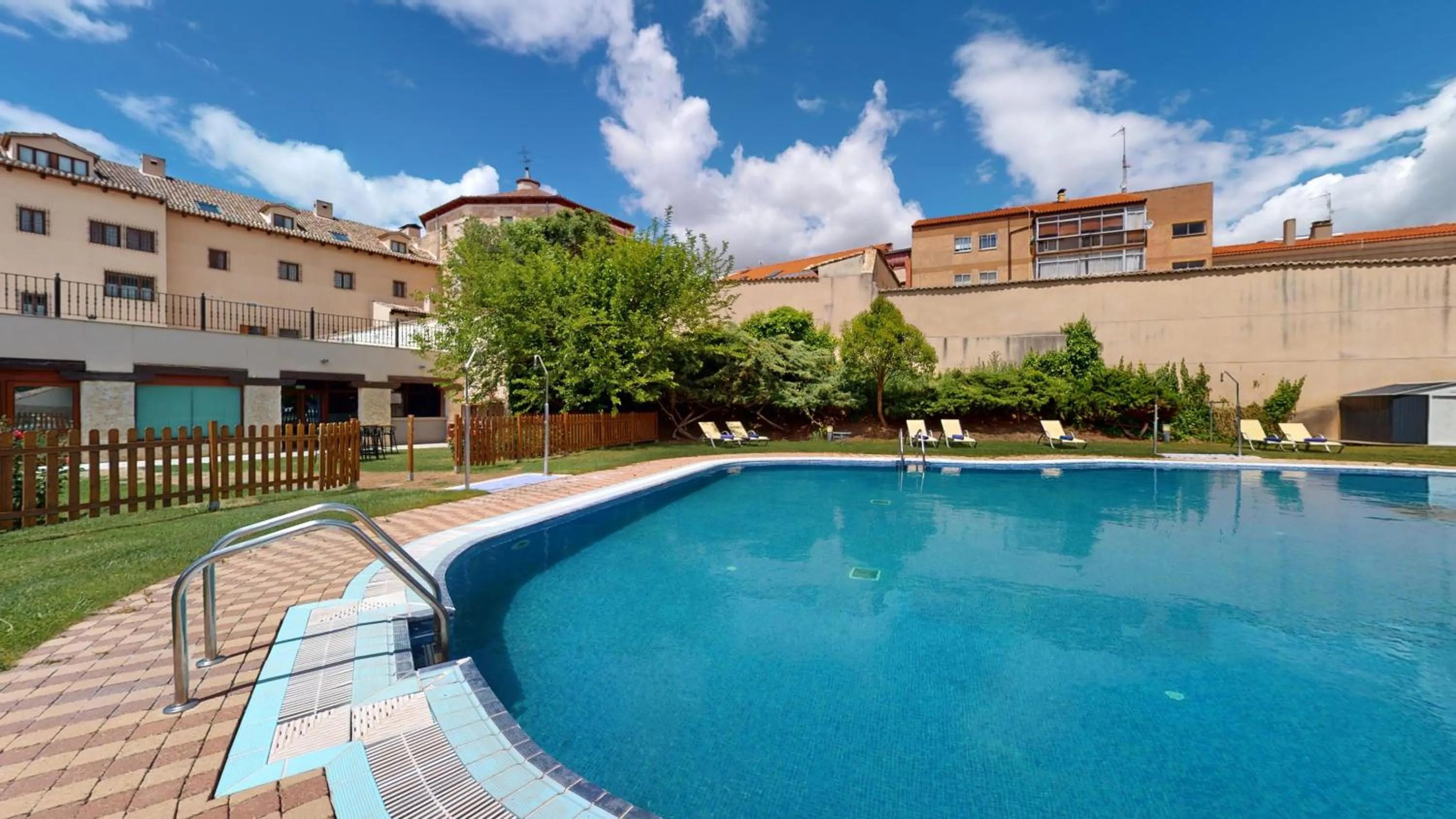 Swimming pool in AZZ Peñafiel Las Claras Hotel & Spa
