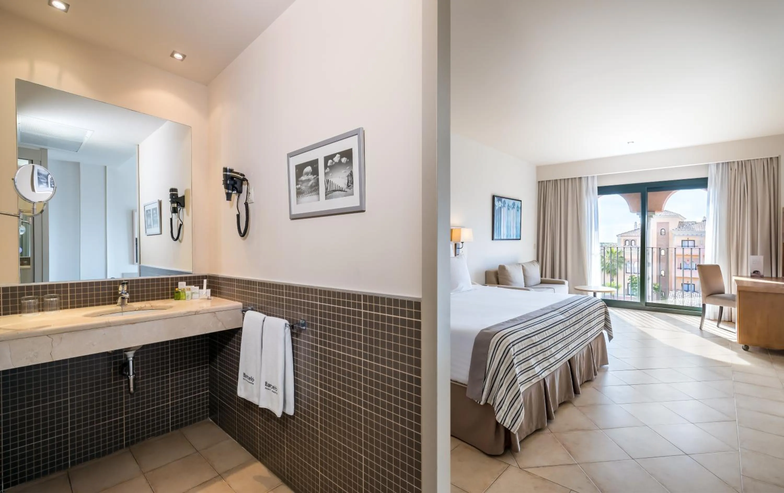 Toilet, Bed in Barceló Punta Umbría Beach Resort