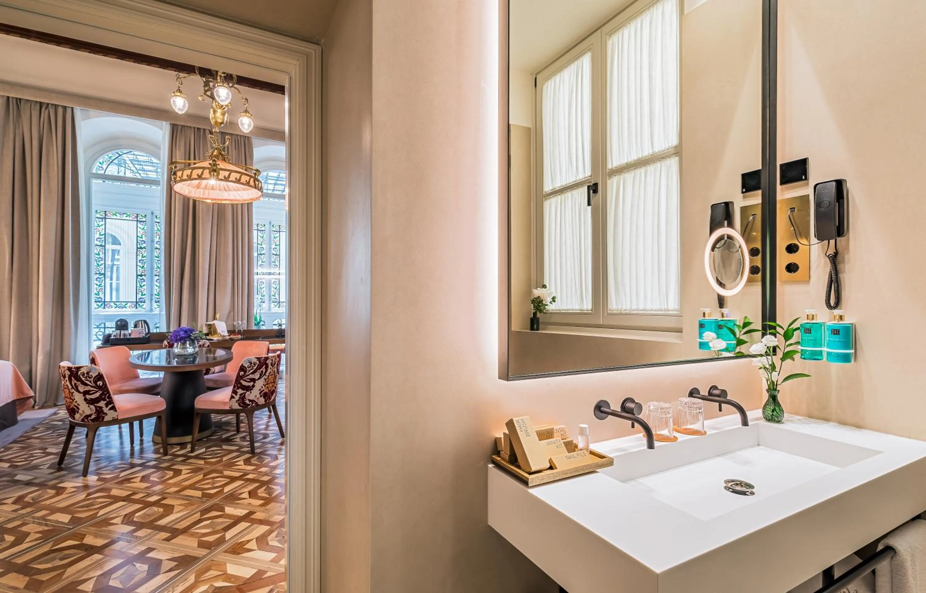 Bathroom in Palacio Gran Vía, a Royal Hideaway Hotel