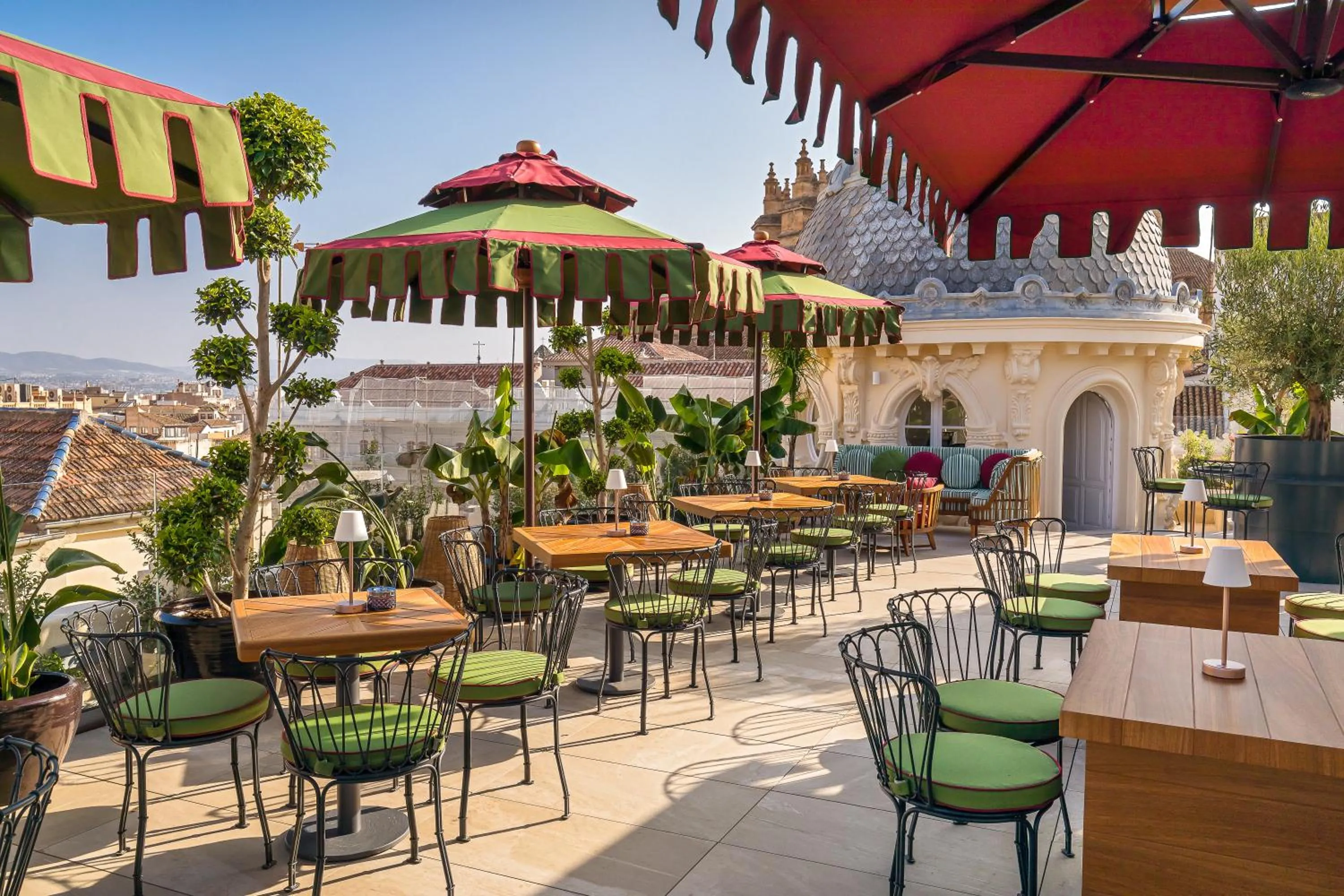 Day in Palacio Gran Vía, a Royal Hideaway Hotel