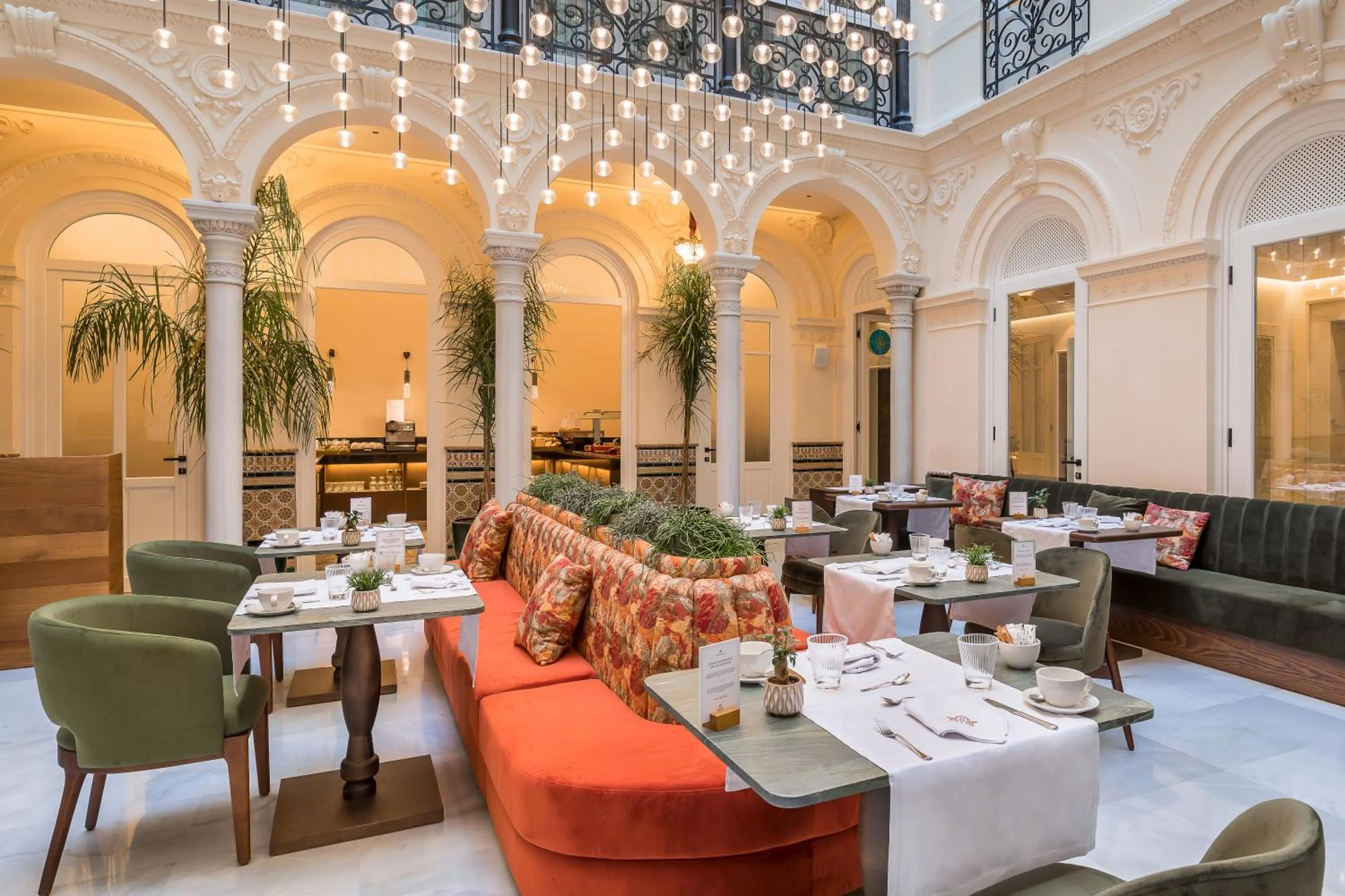 Food in Palacio Gran Vía, a Royal Hideaway Hotel