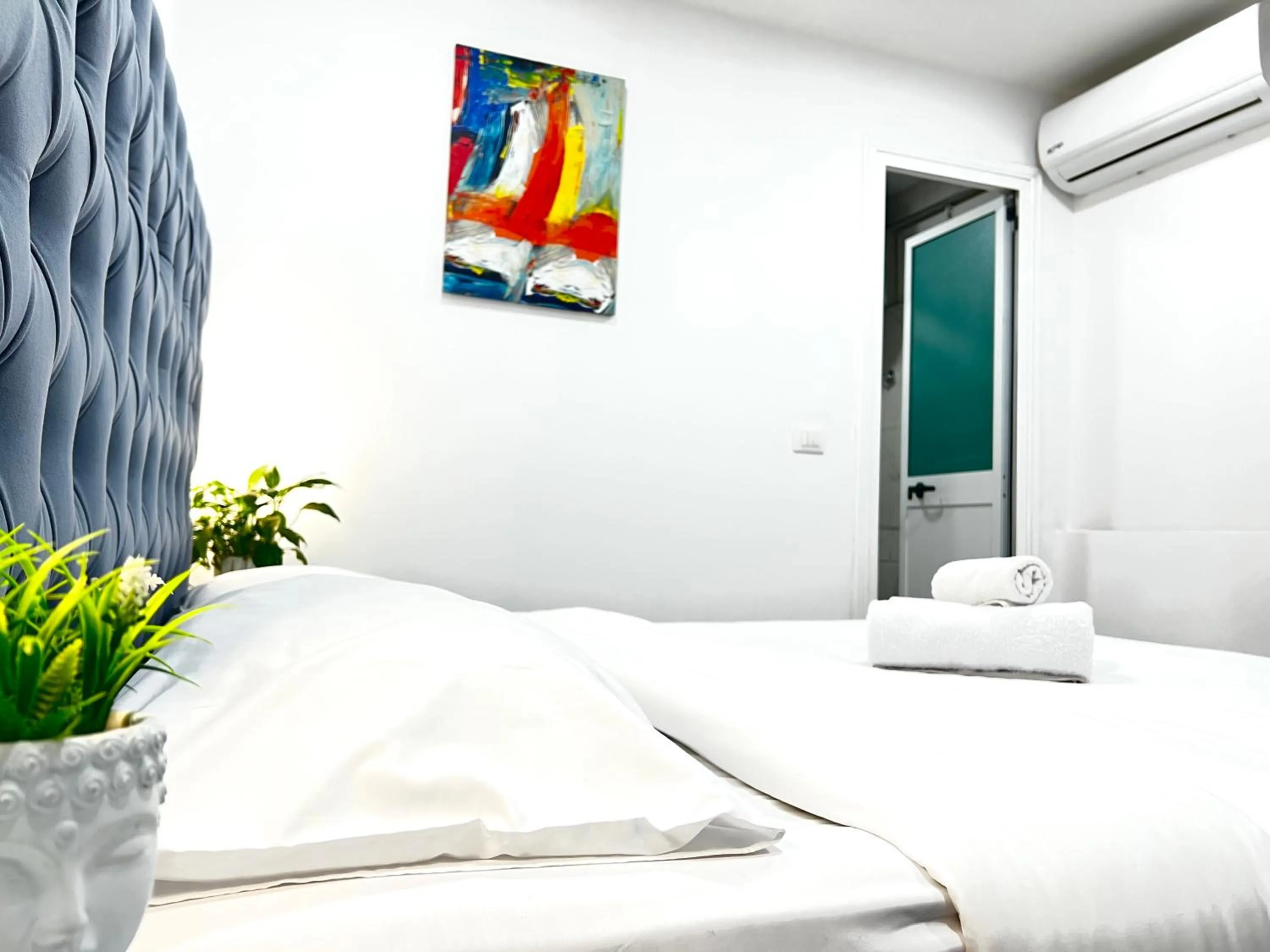 Bed in Tirana Square Hotel