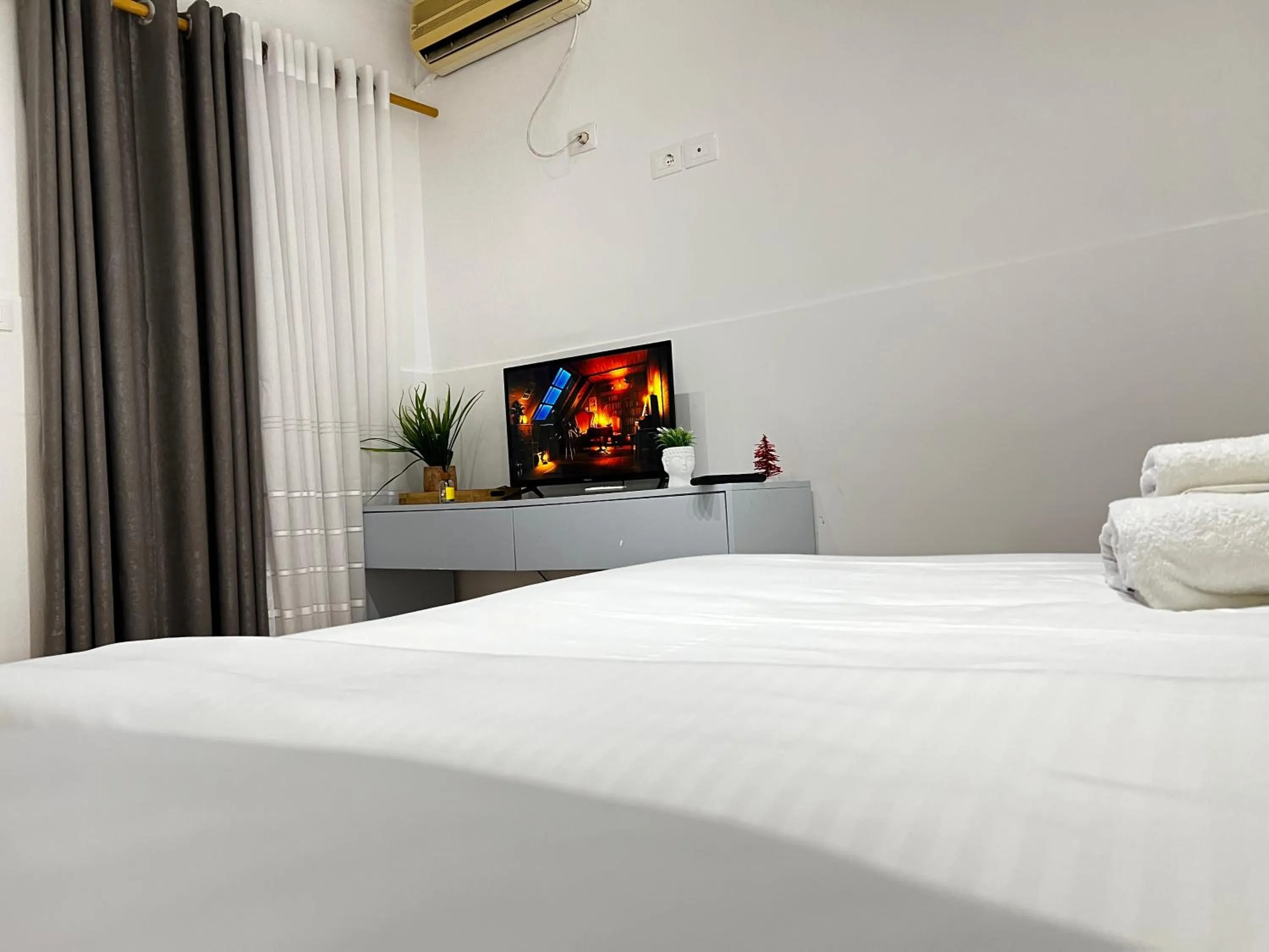Bed in Tirana Square Hotel