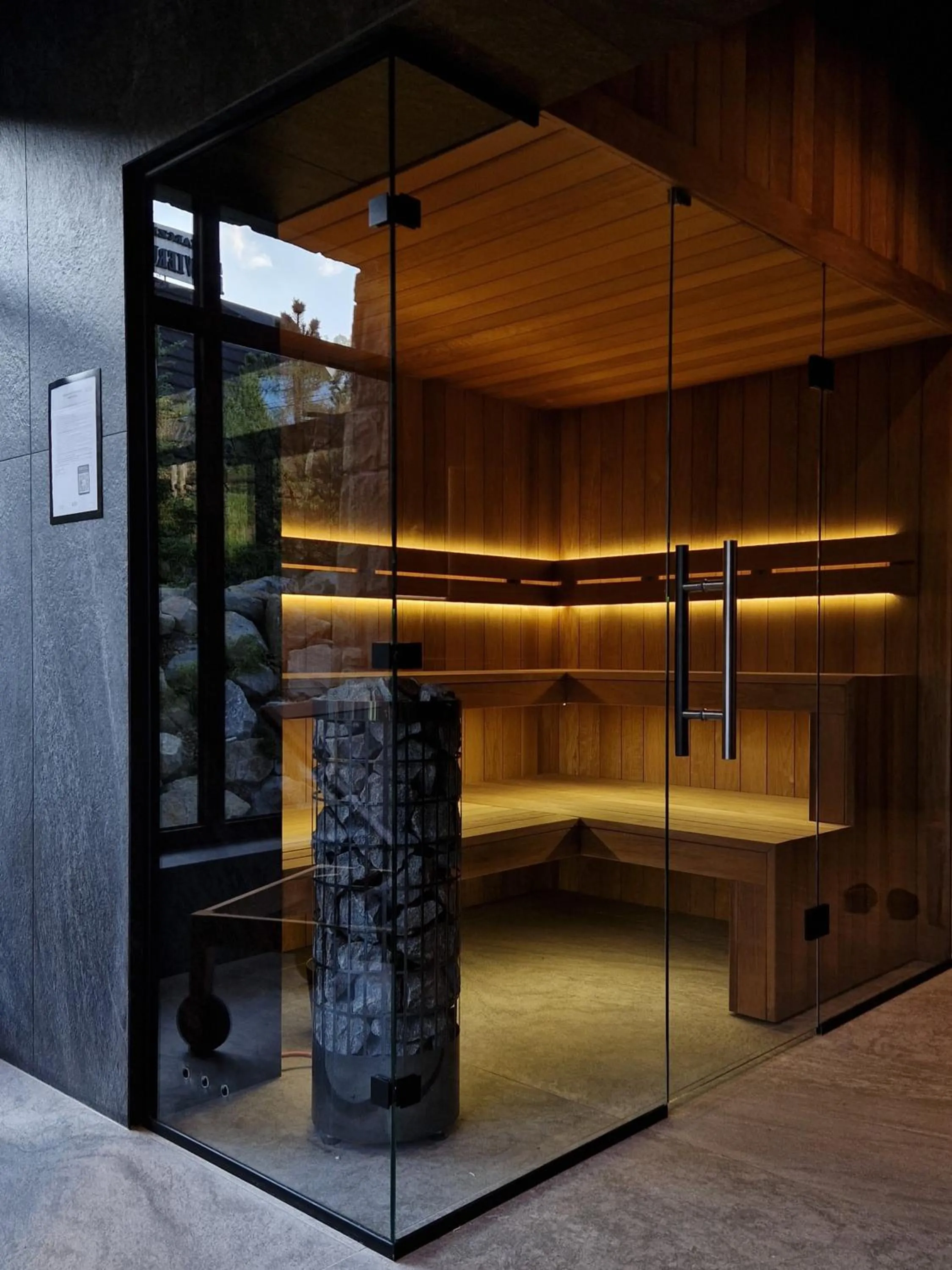Patio in Wielka Krokiew Residence&SPA - Zakopane - JACUZZI, SAUNA, TĘŻNIA SOLANKOWA, SPA, GRILL