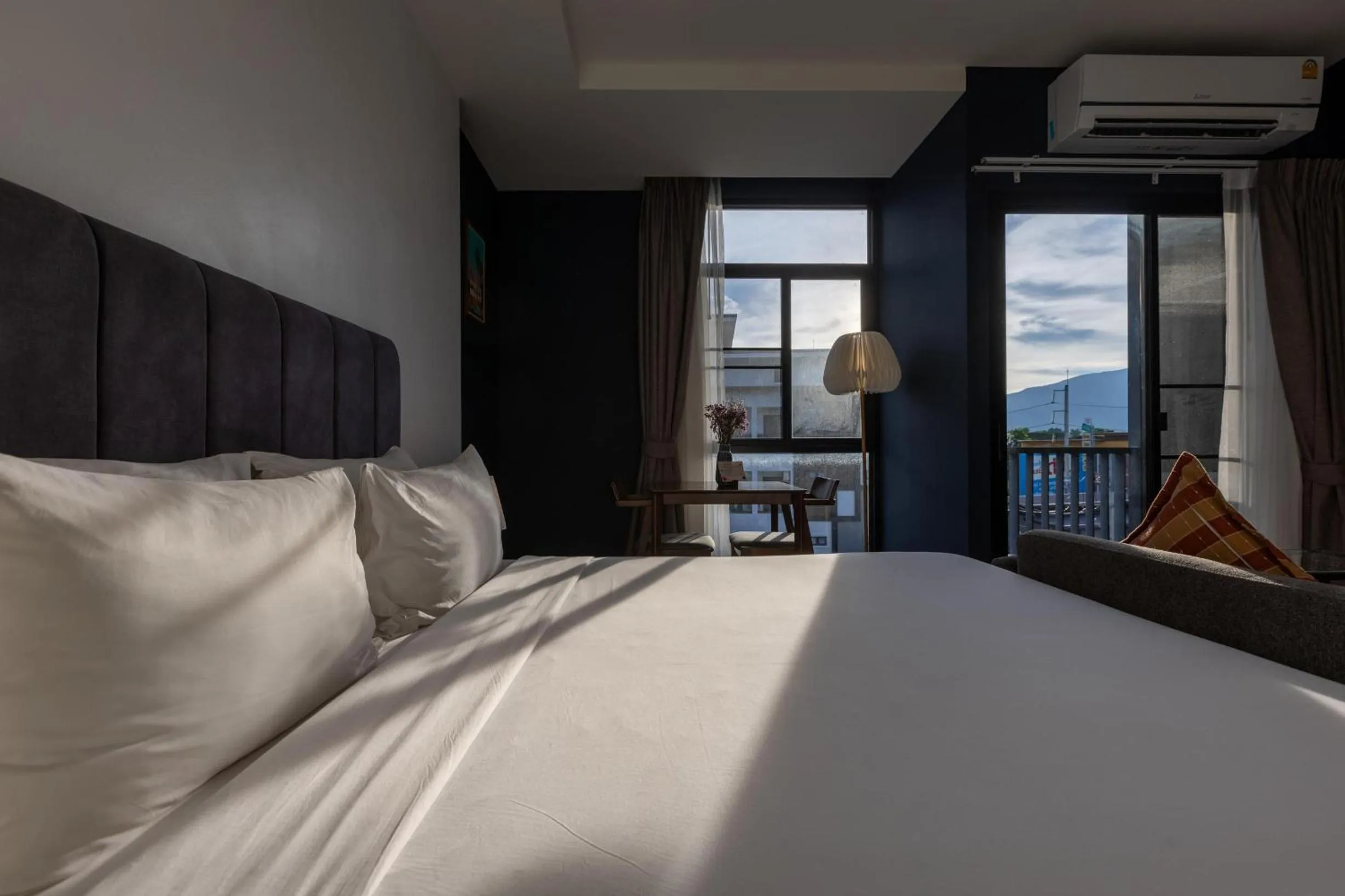 Bedroom, Bed in AMIRI PLACE HOTEL