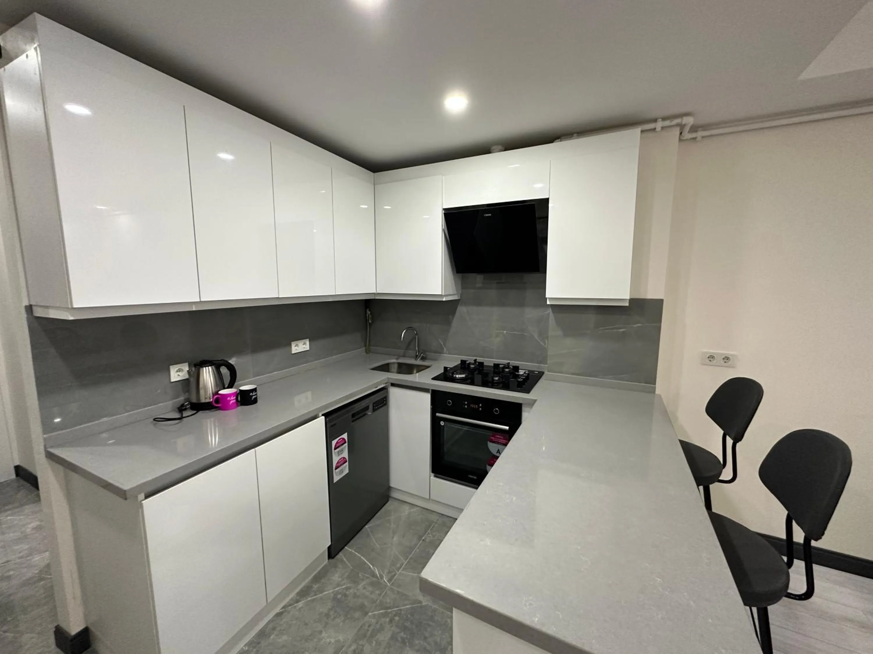 Communal lounge/ TV room in Rose Plus Residence