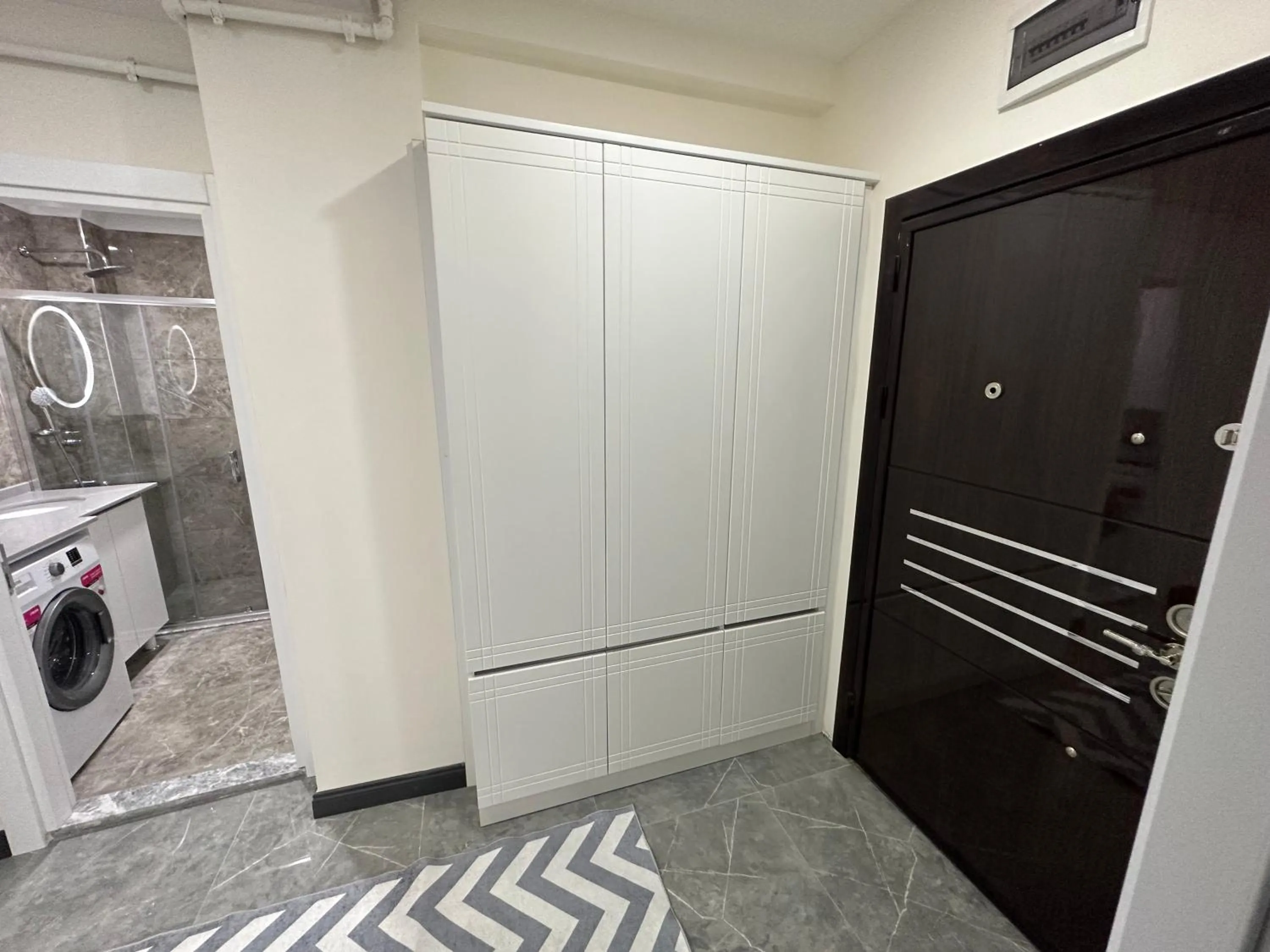 wardrobe in Rose Plus Residence