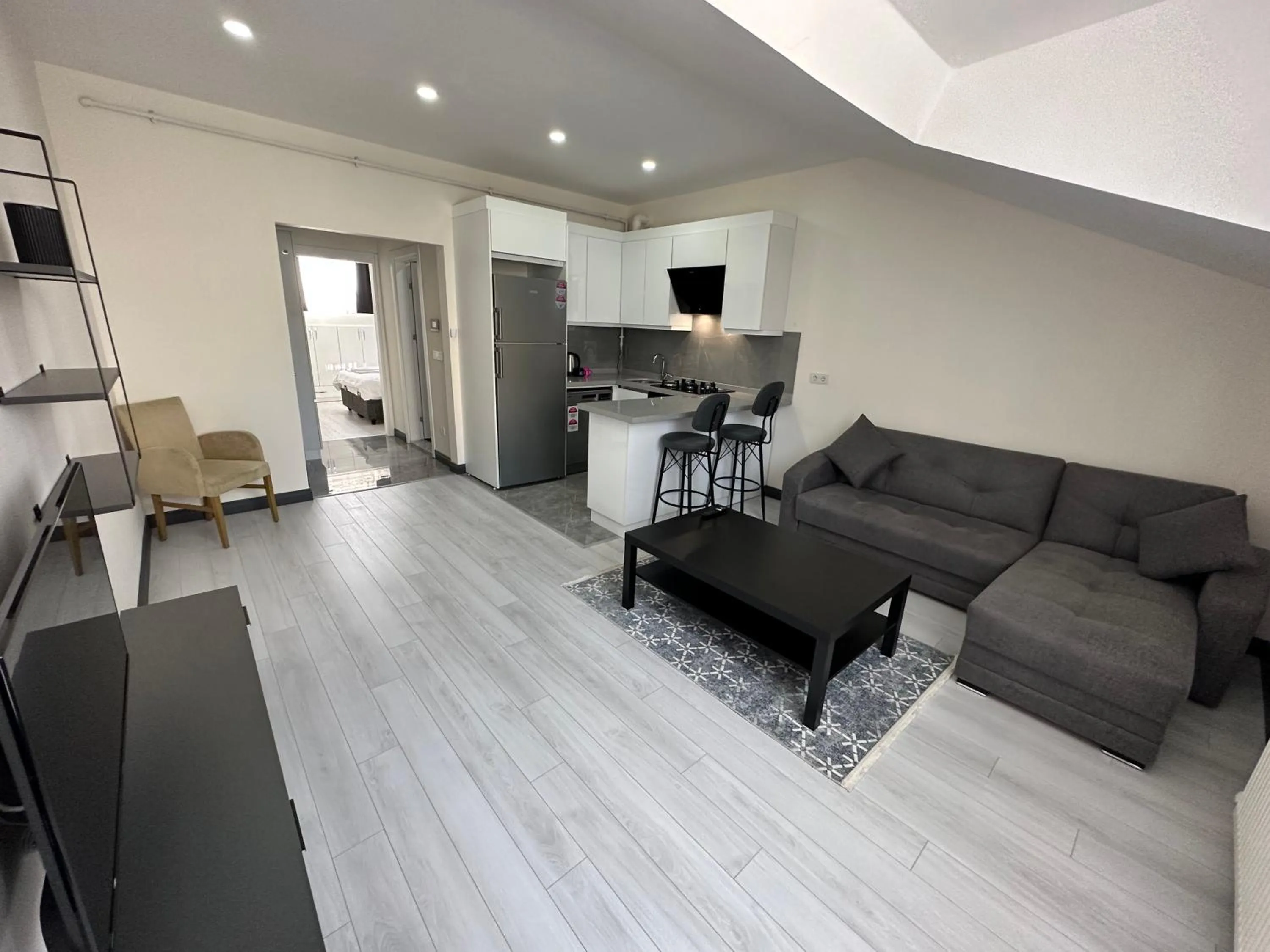 Communal lounge/ TV room in Rose Plus Residence