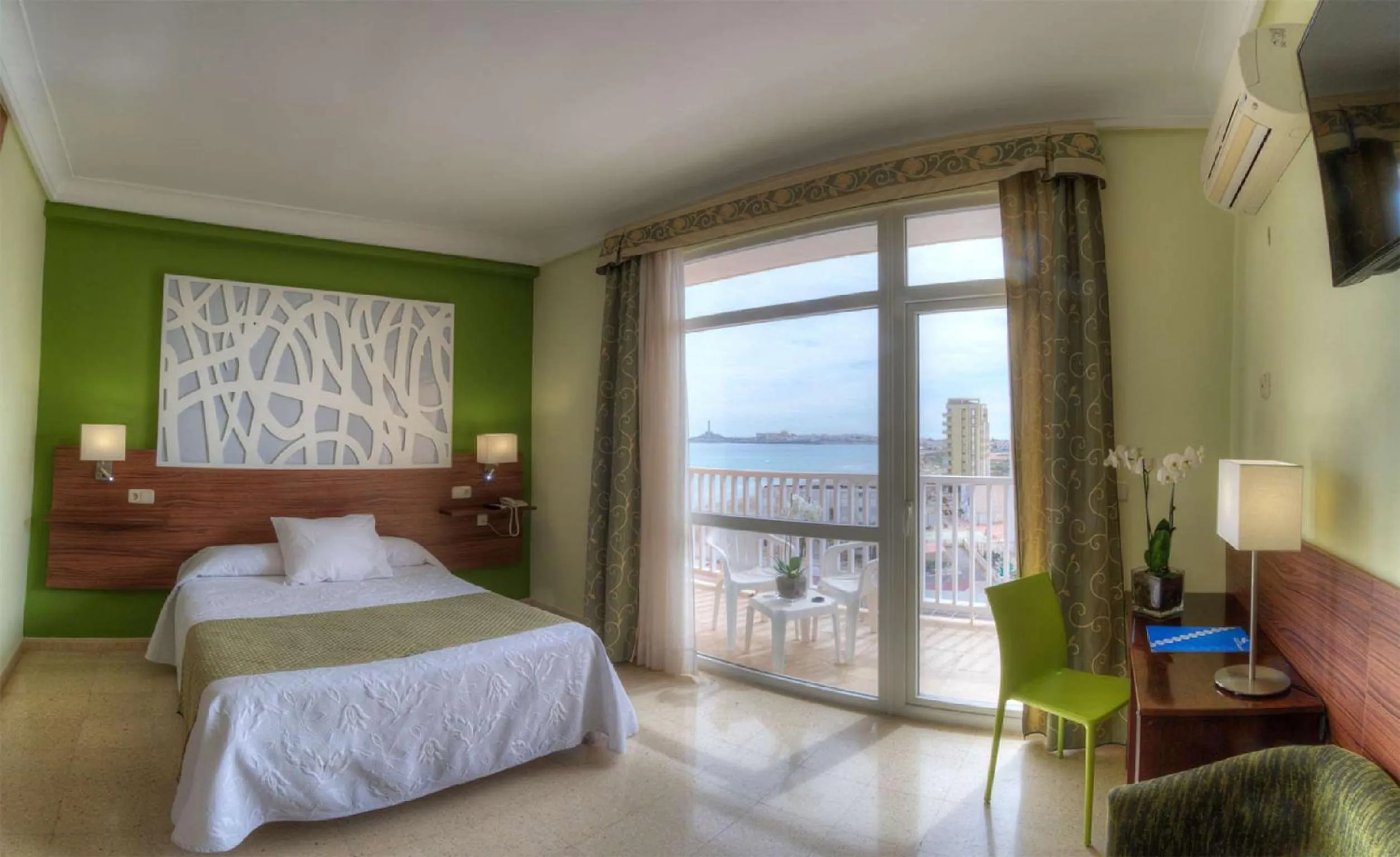 Bedroom, Bed in Hotel & Spa Entremares