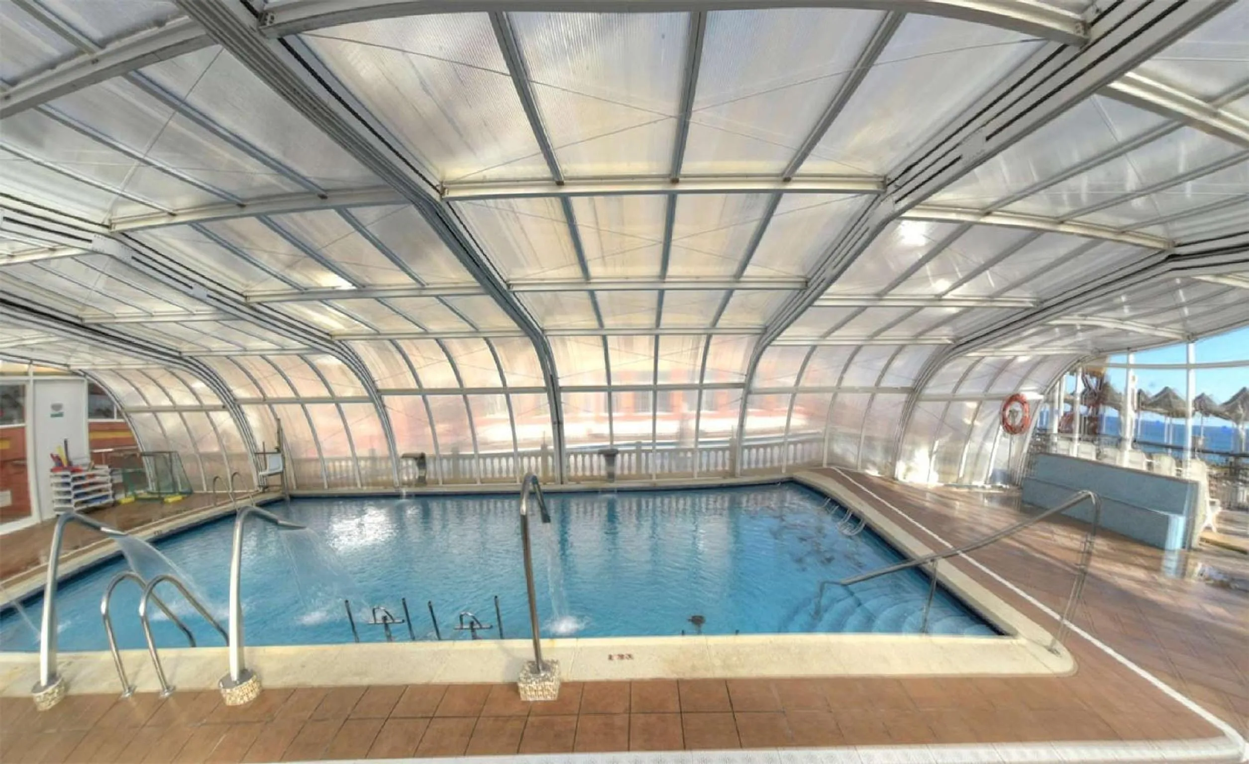 Swimming pool in Hotel & Spa Entremares