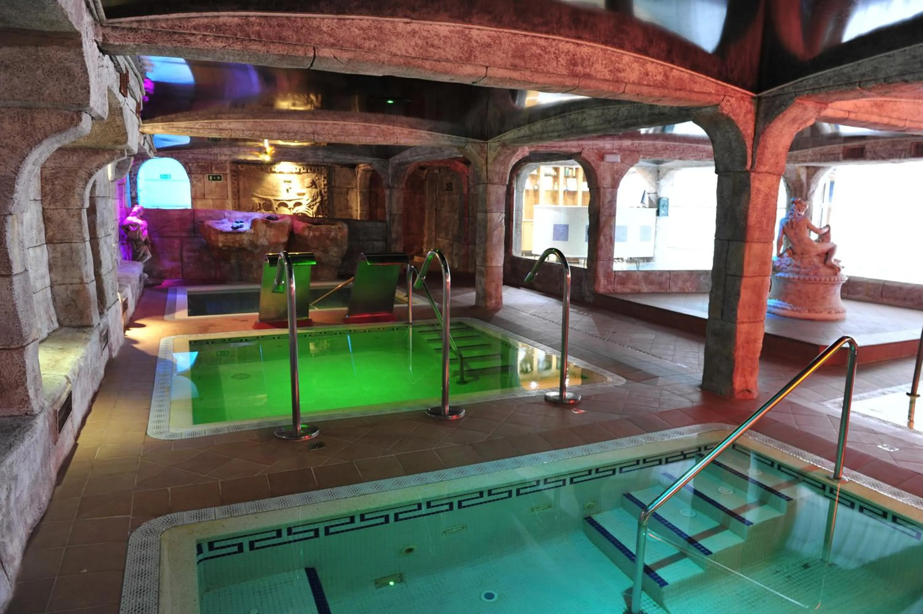 Hot Spring Bath in Hotel & Spa Entremares