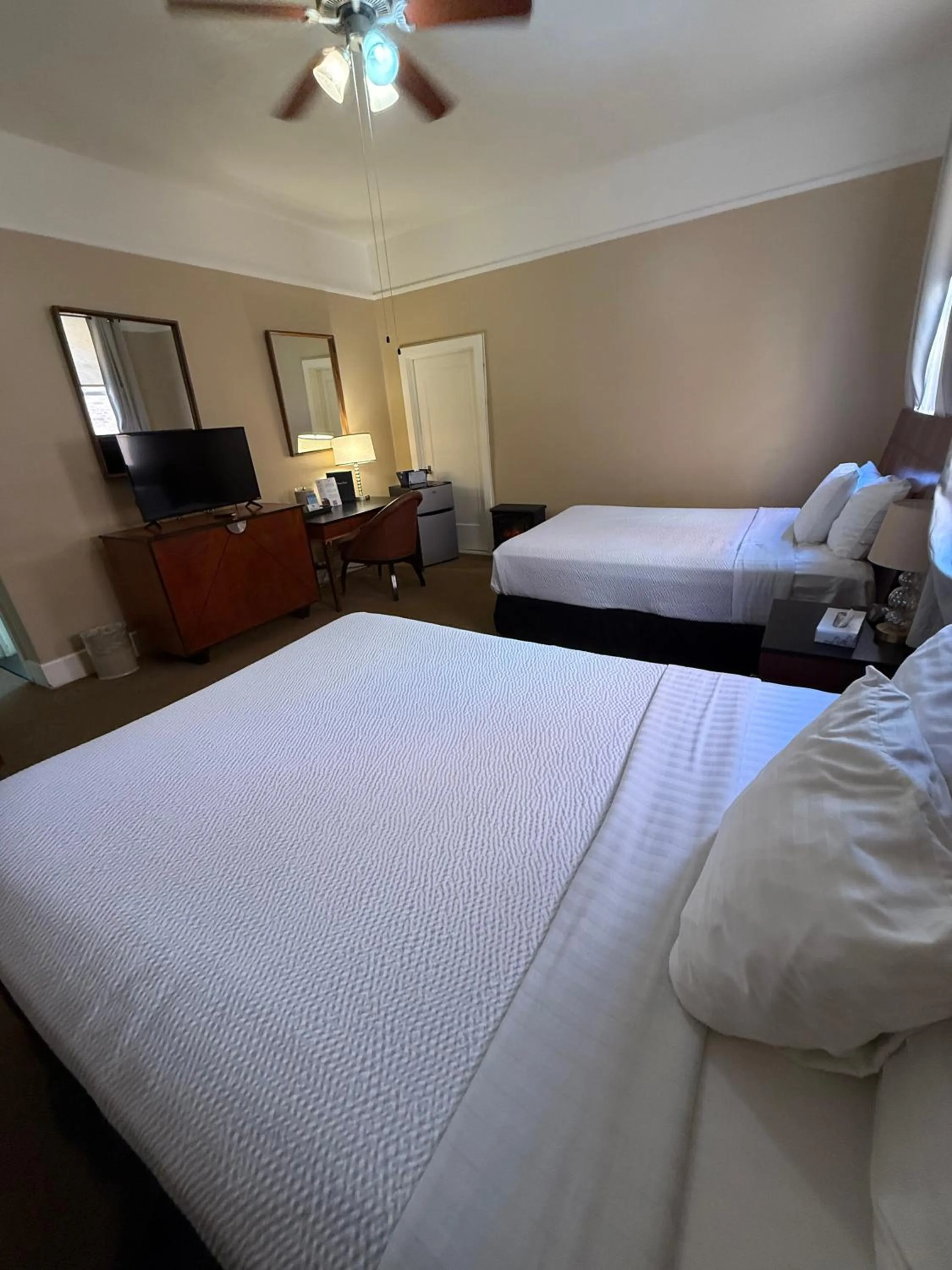 Bedroom, Bed in The Gadsden Hotel