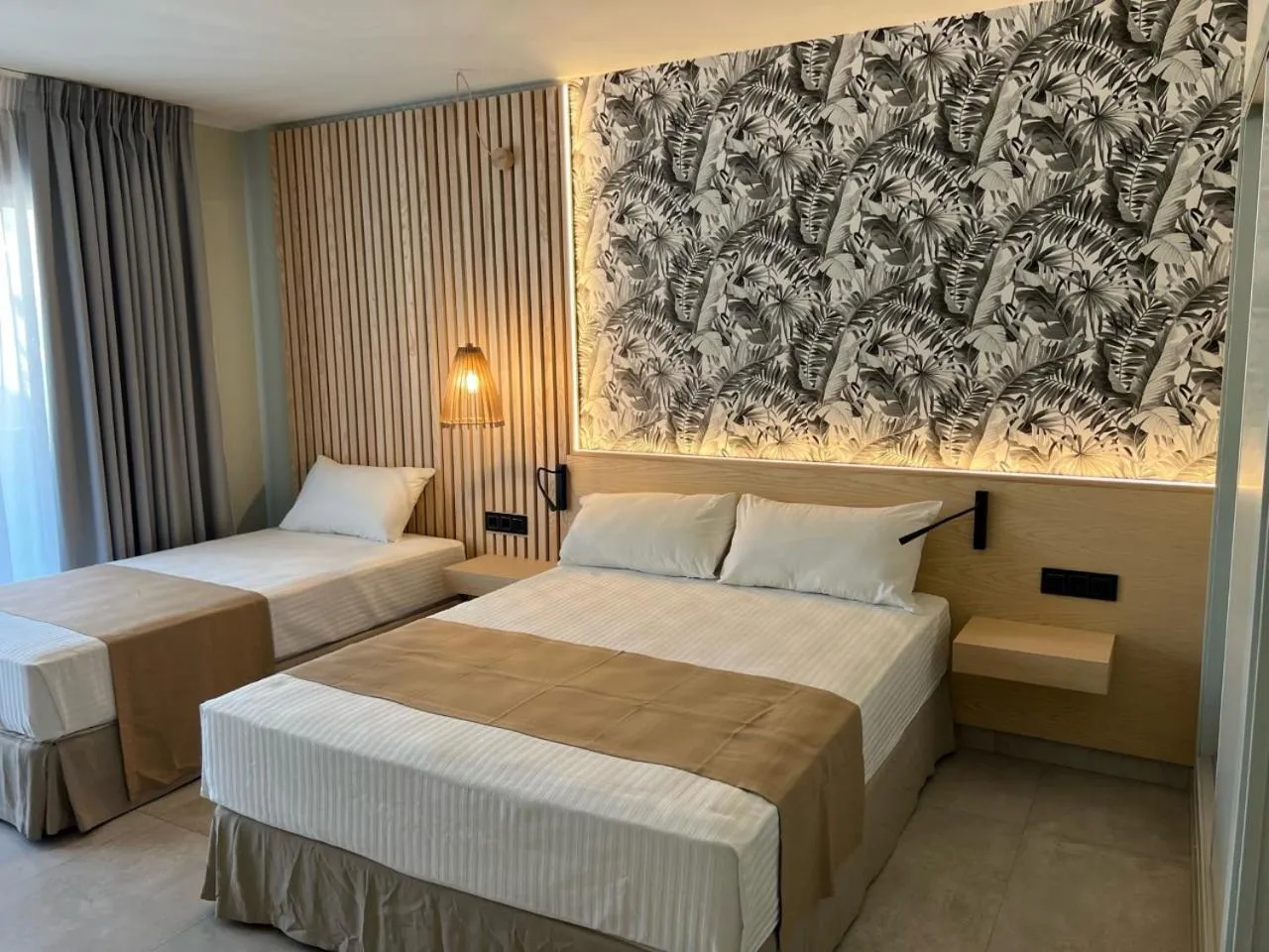 Photo of the whole room, Bed in Hotel Noy