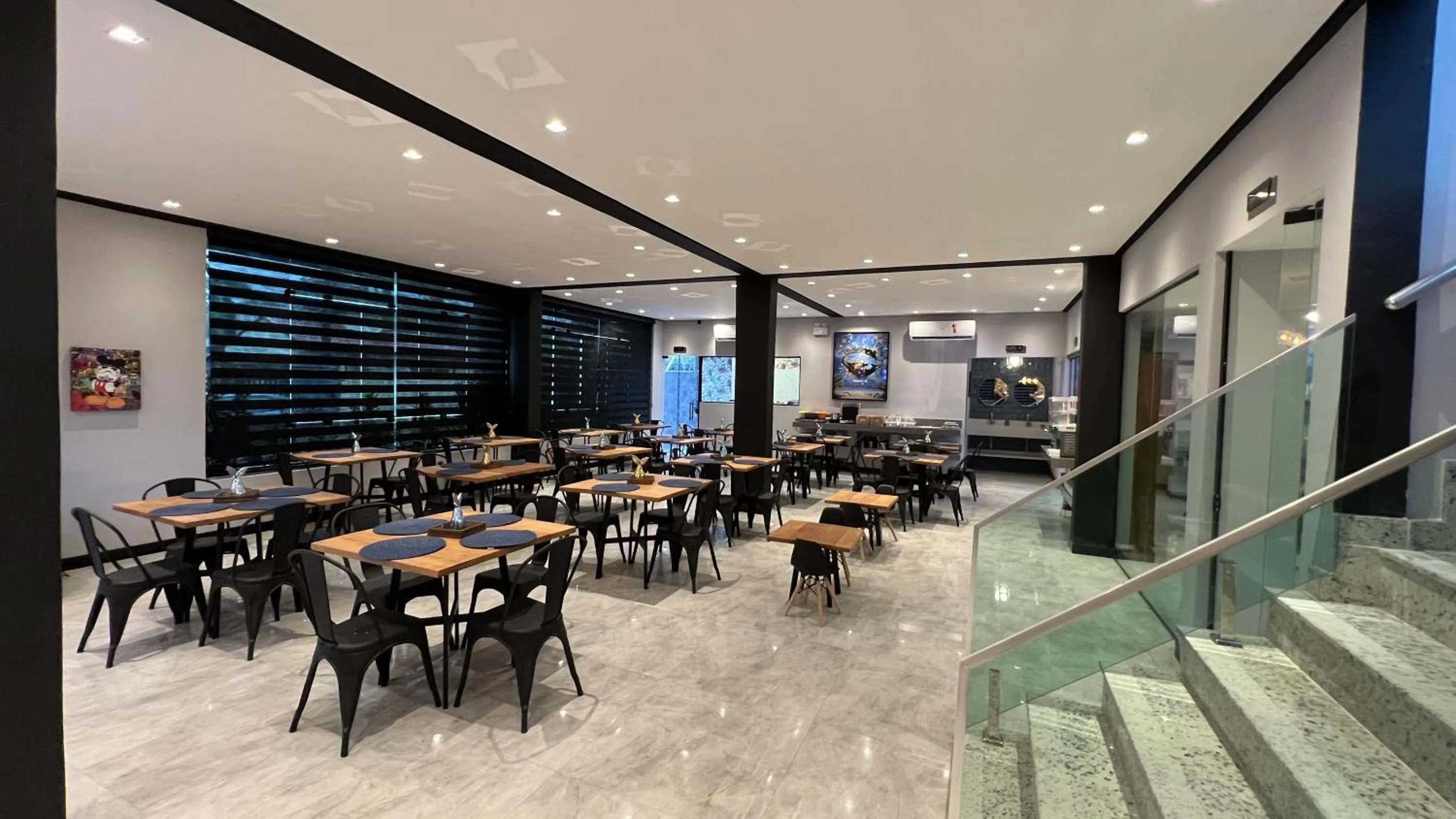 Restaurant/places to eat in Hotel La Serena