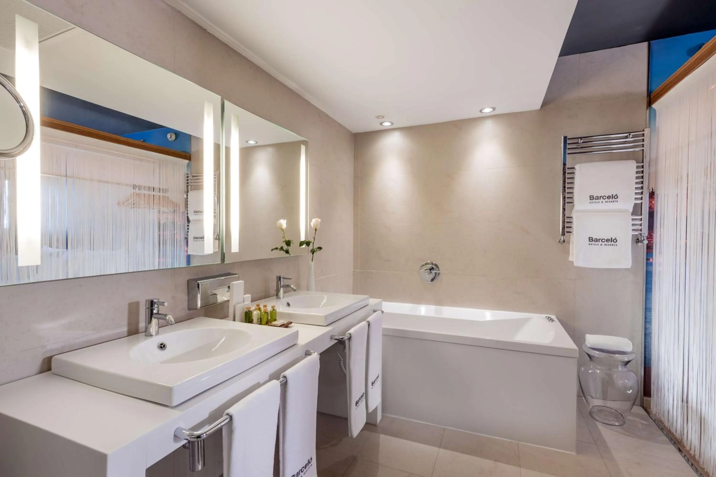 Bathroom in Barceló Malaga