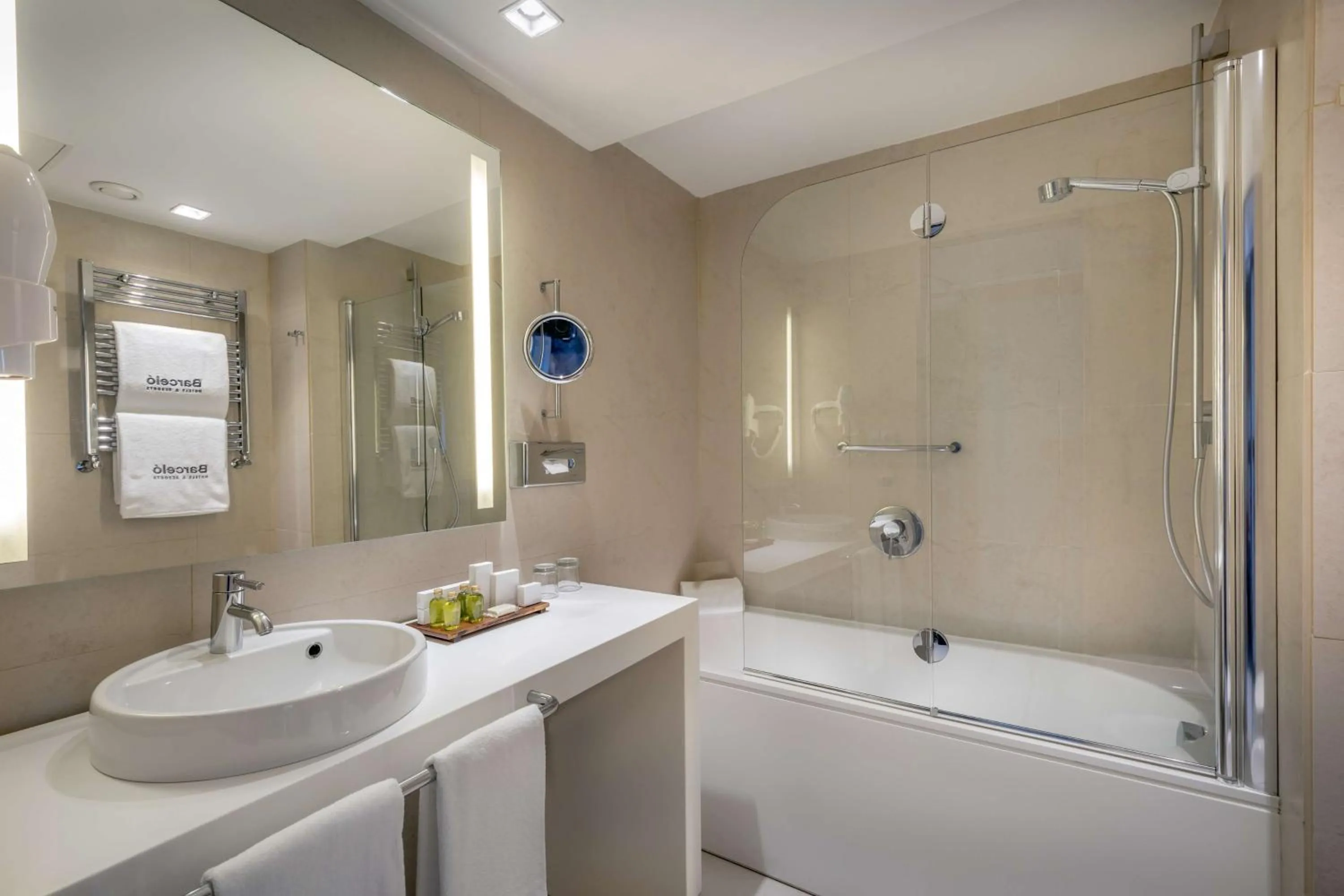 Bathroom in Barceló Malaga