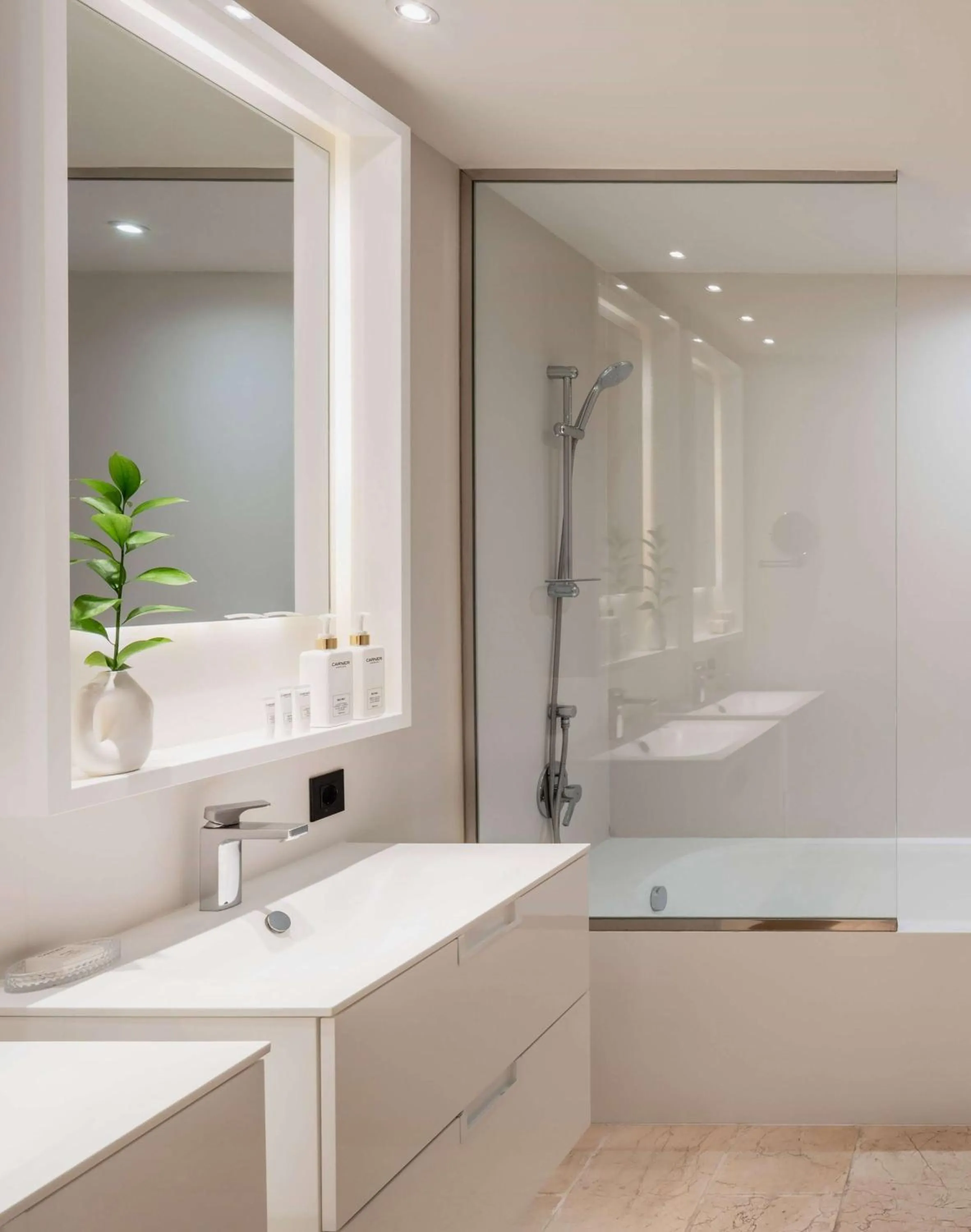 Bedroom in Hotel Don Pepe Gran Meliá