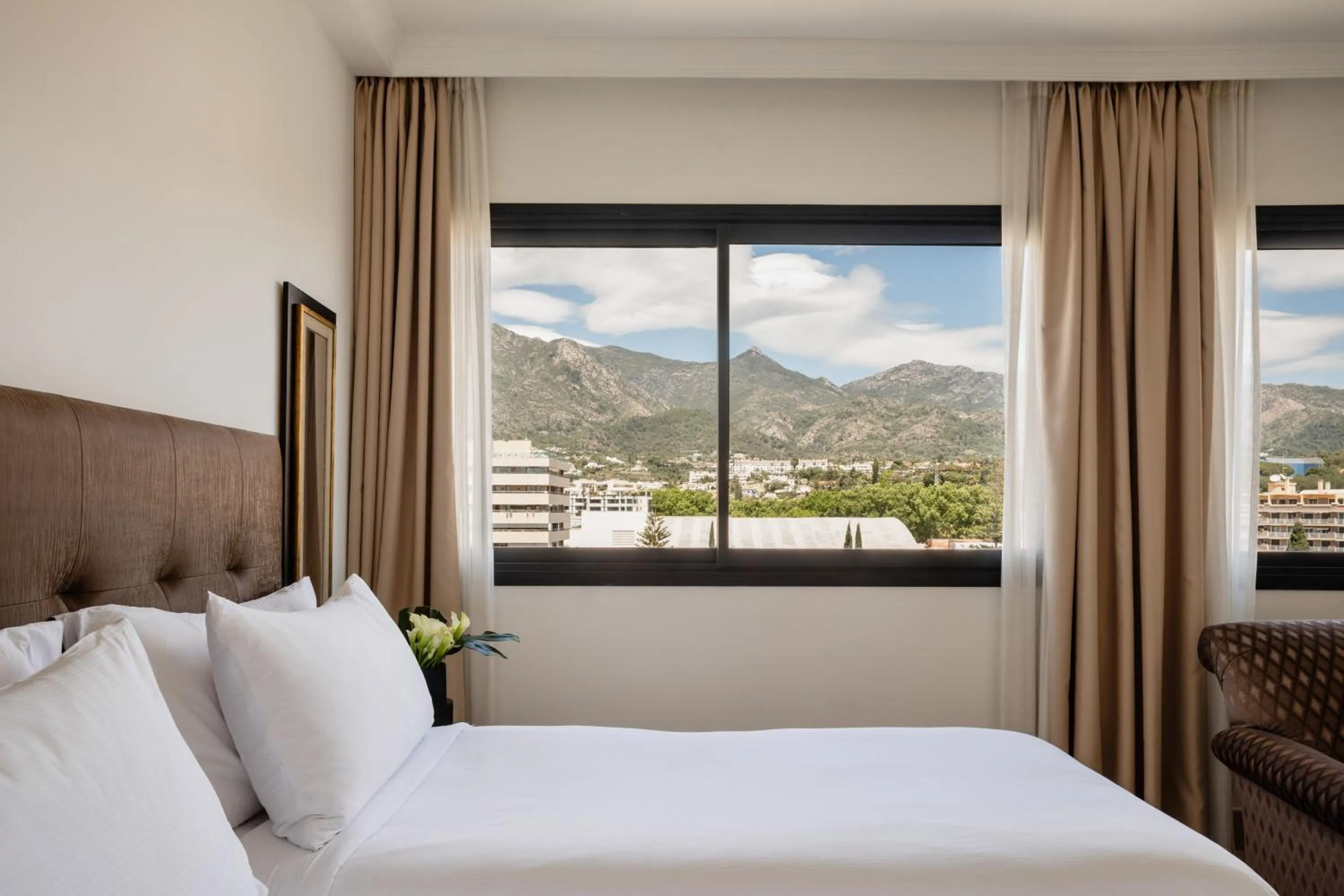 Bed in Hotel Don Pepe Gran Meliá