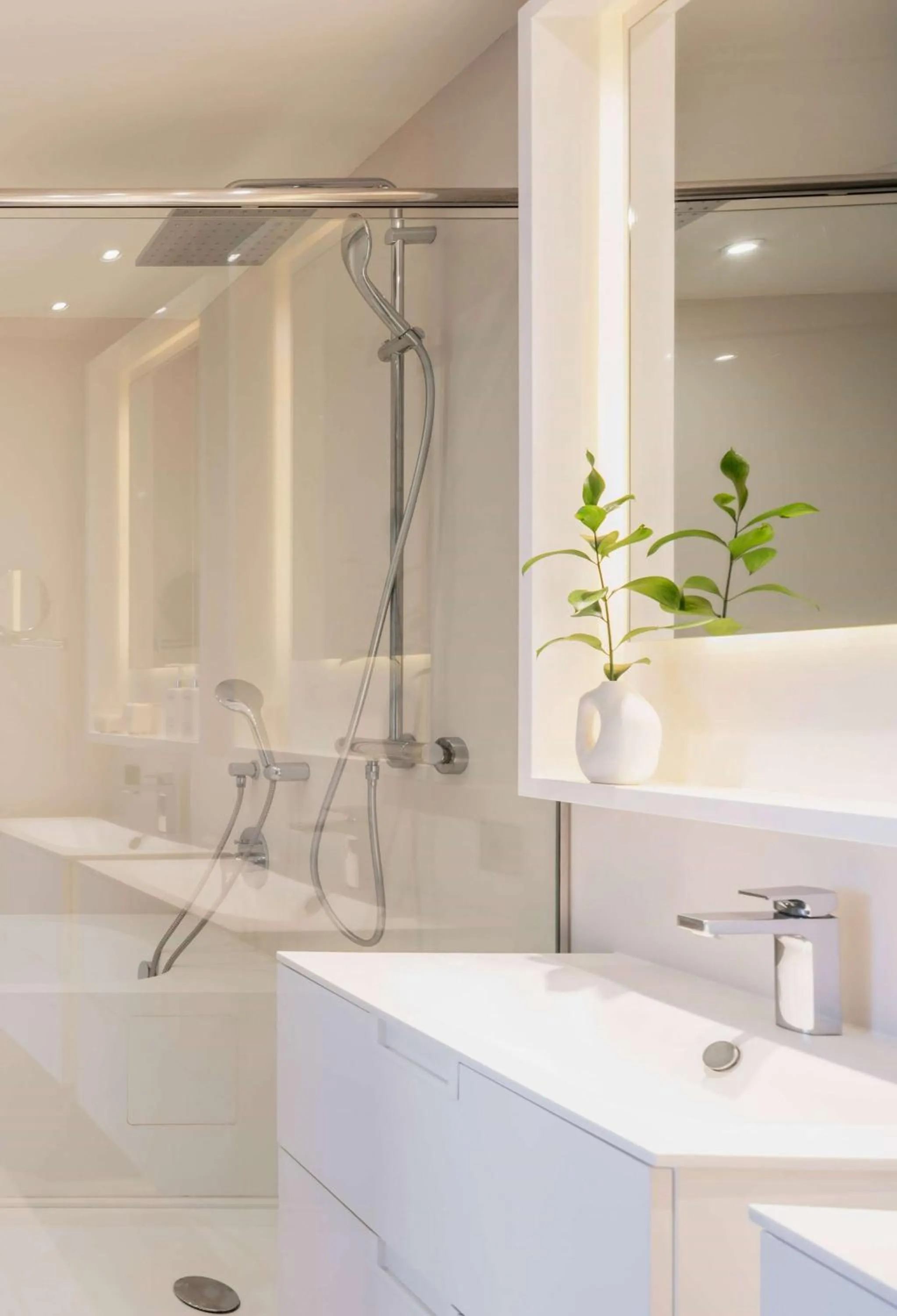 Bedroom in Hotel Don Pepe Gran Meliá