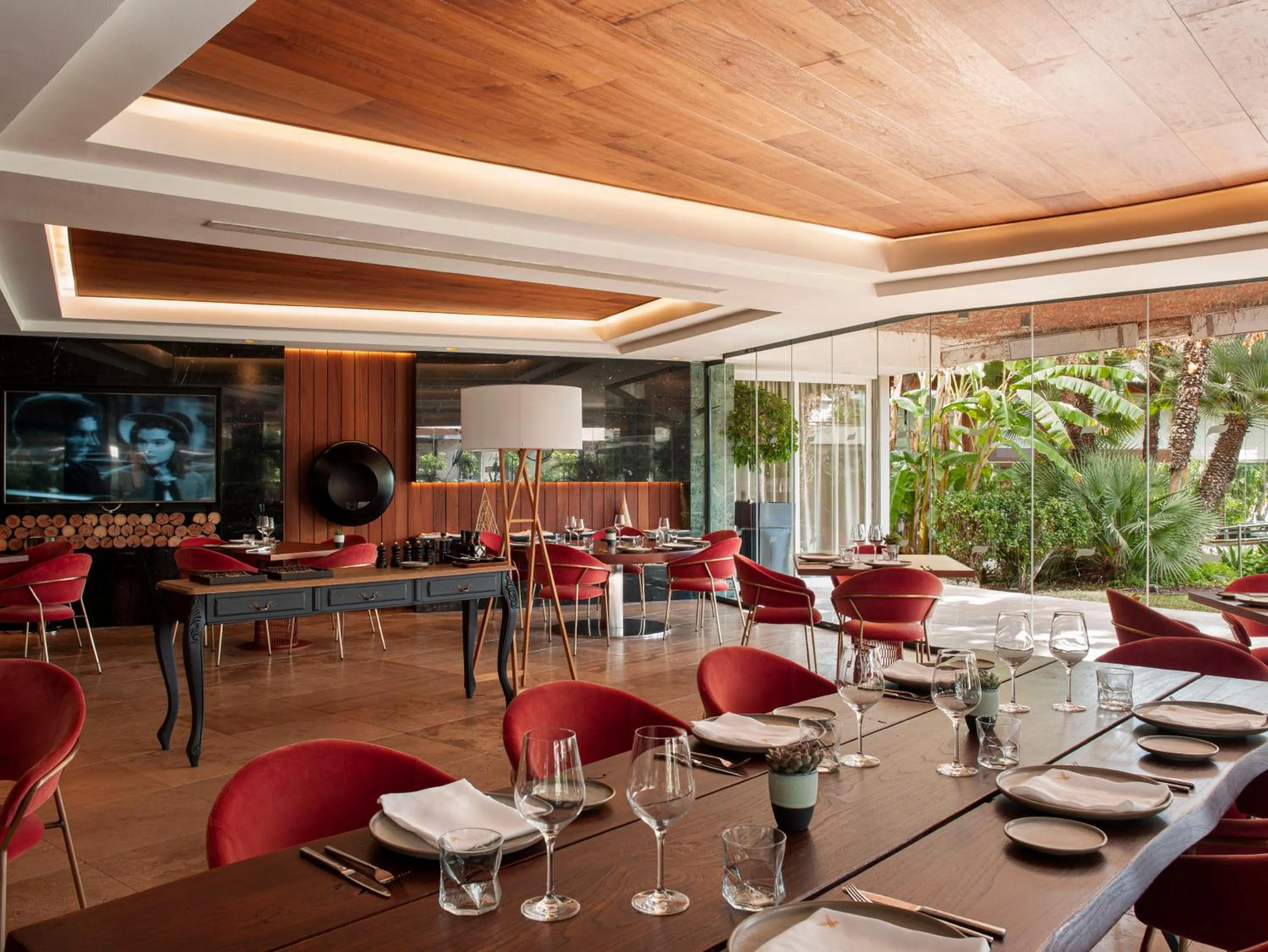 Restaurant/places to eat in Hotel Don Pepe Gran Meliá