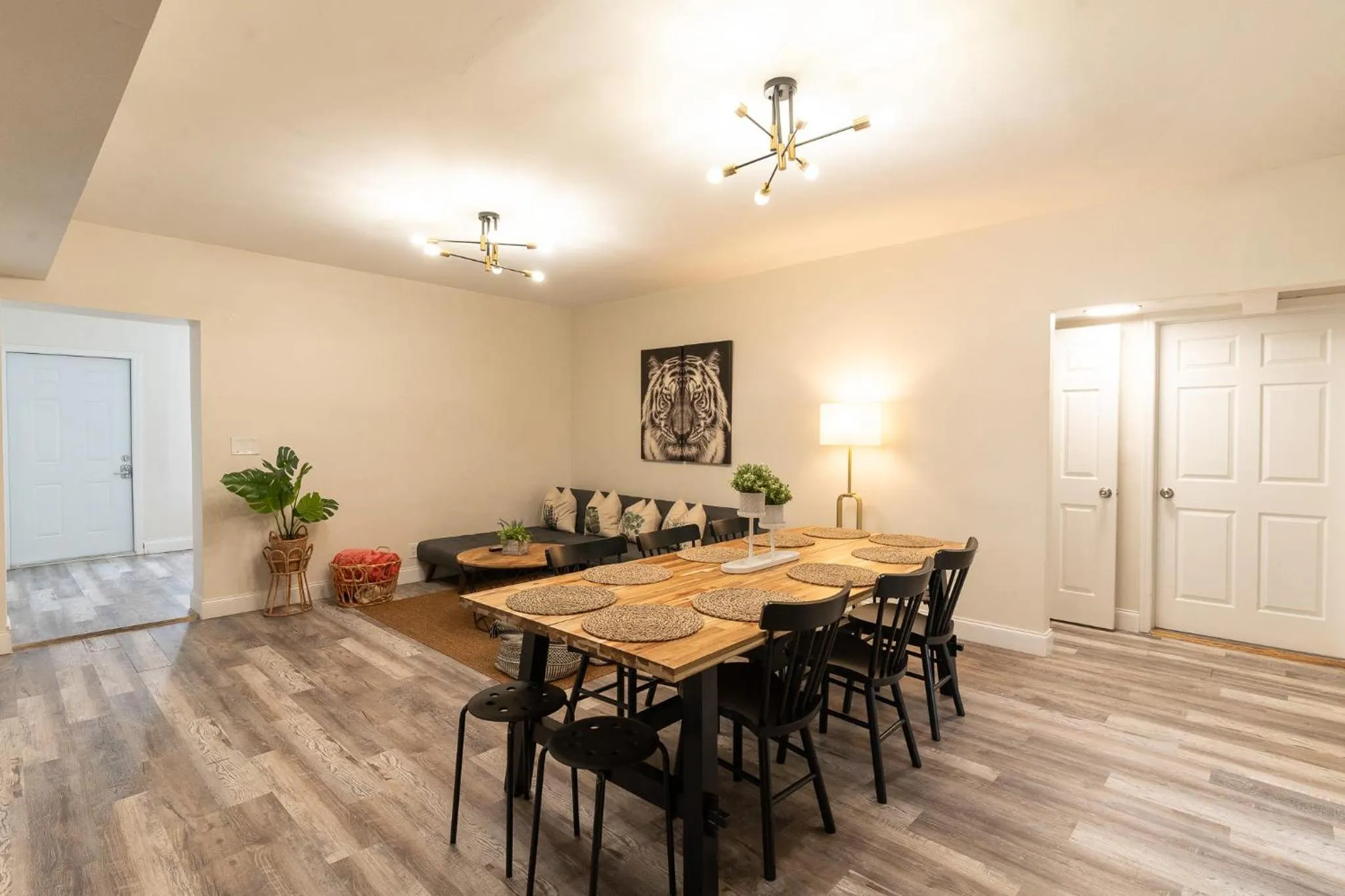 Oia House Brickell Beach 10 minutes Pool Location