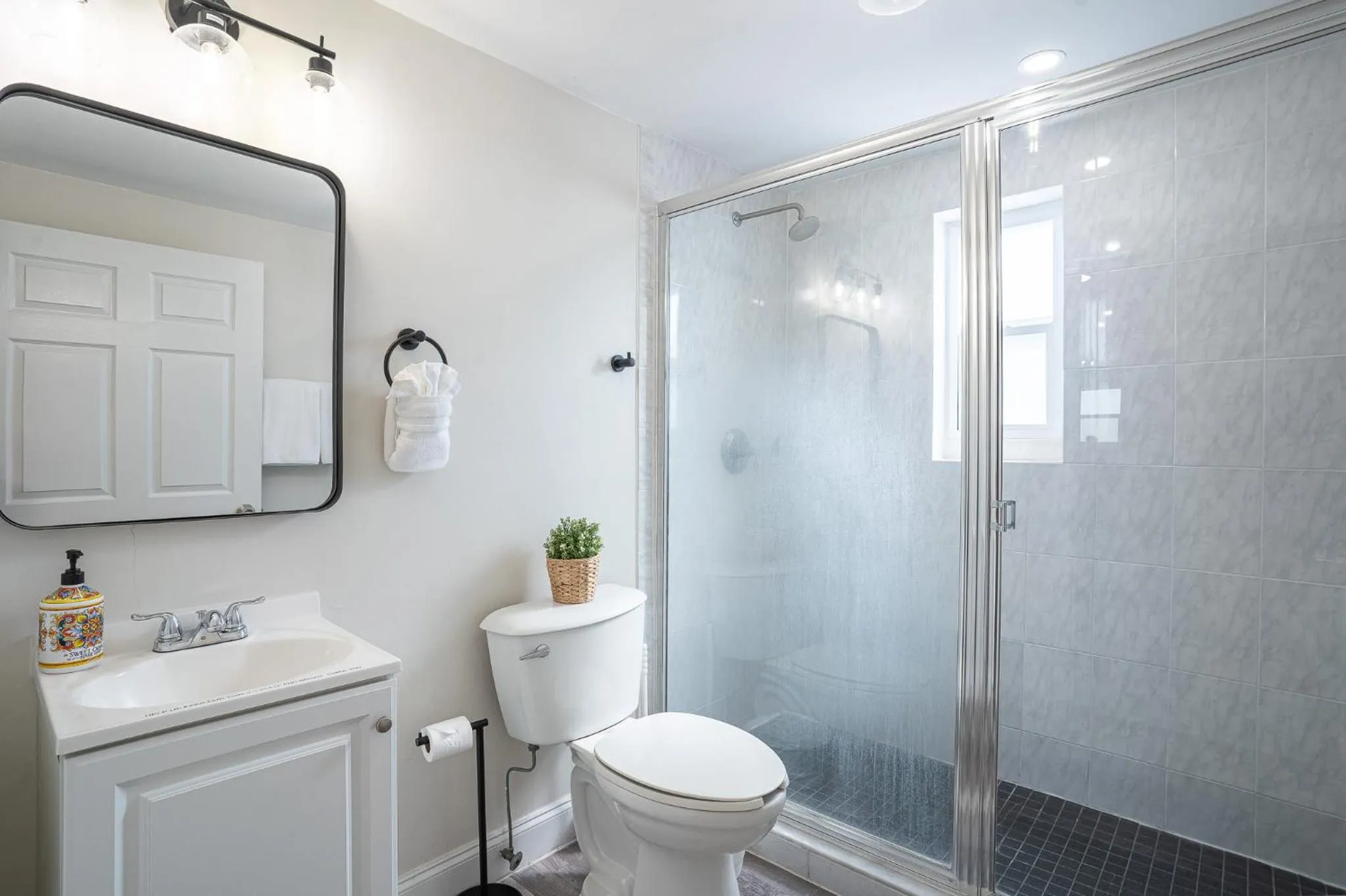 Oia House Brickell Beach 10 minutes Pool Location