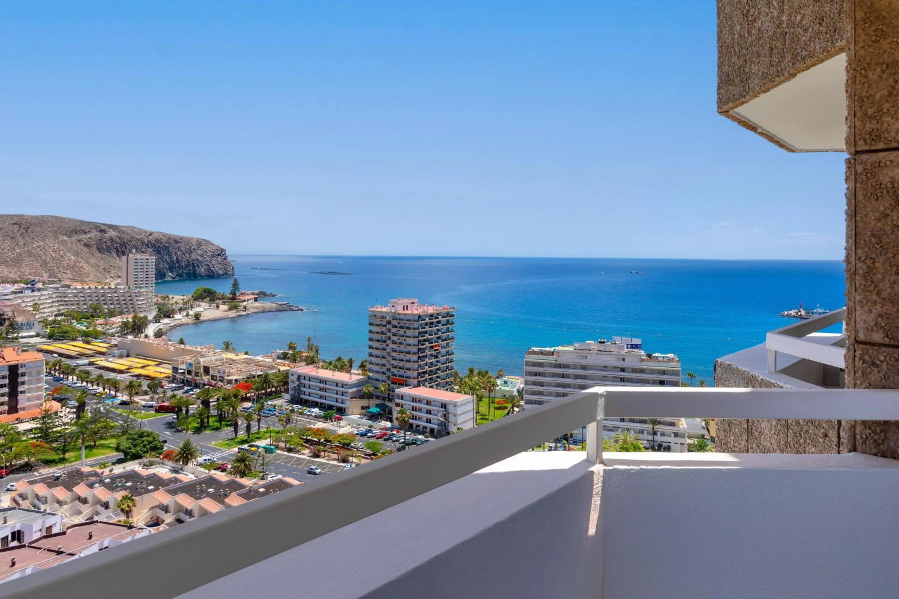 Property building in SOL Arona Tenerife