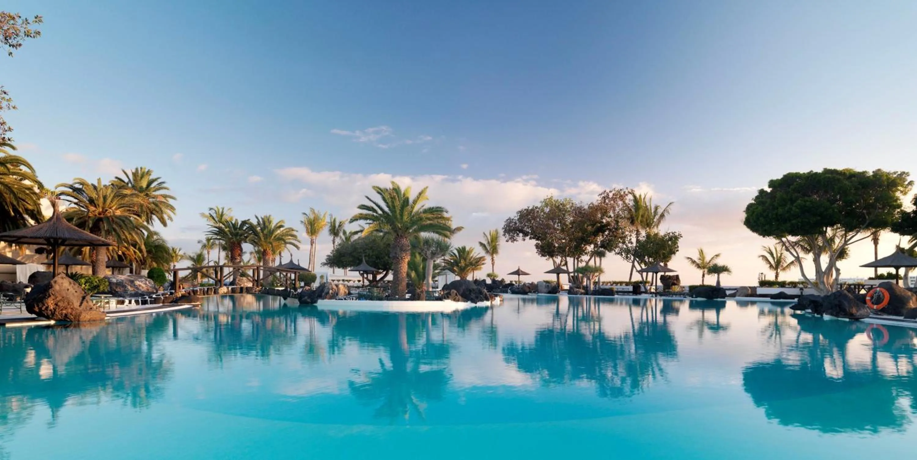 Swimming pool in Paradisus Salinas Lanzarote - All Inclusive - Adults Only