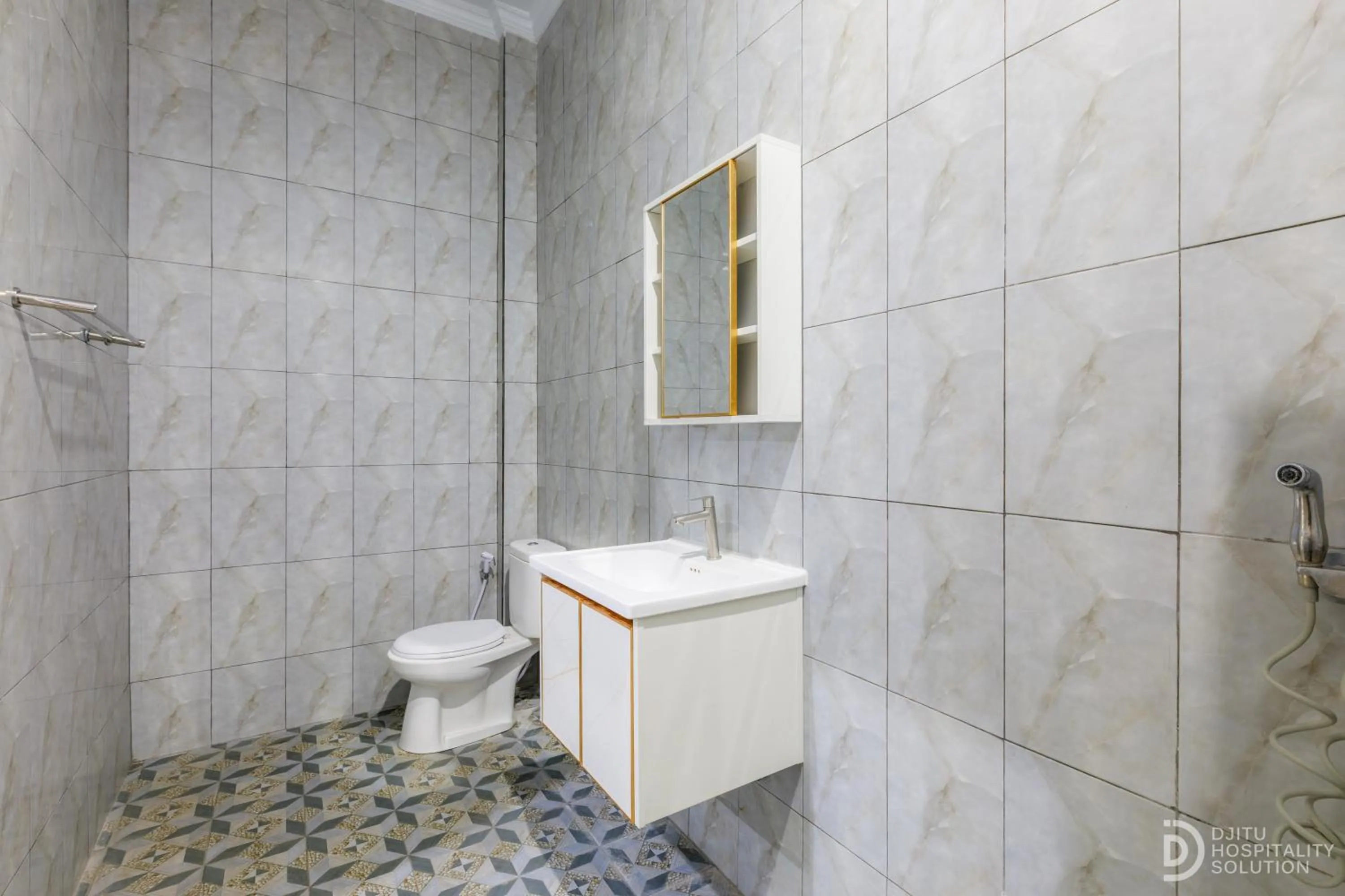 Toilet in Bali DD homestay seminyak