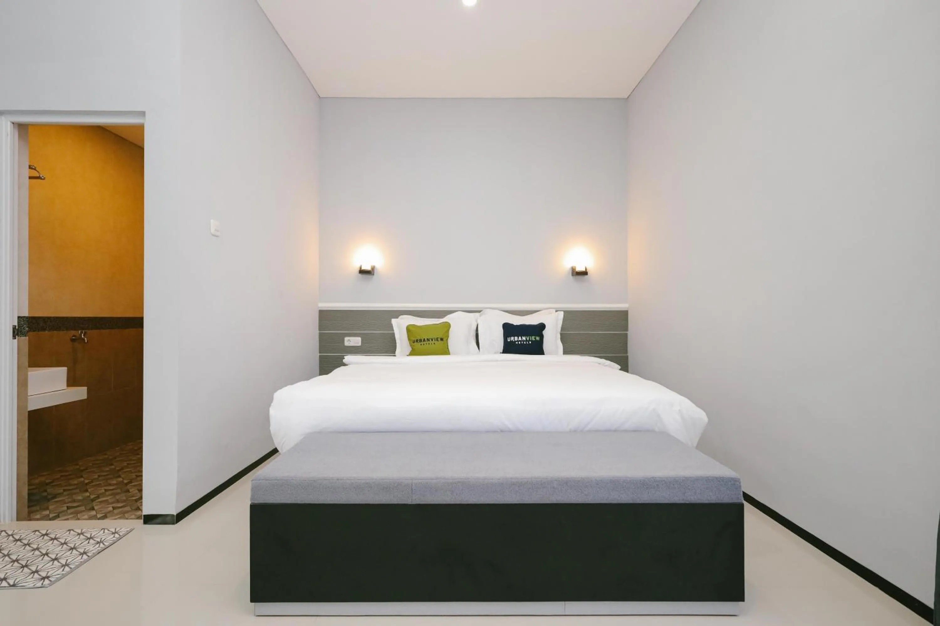 Bedroom in Urbanview B Syariah Lumajang by RedDoorz